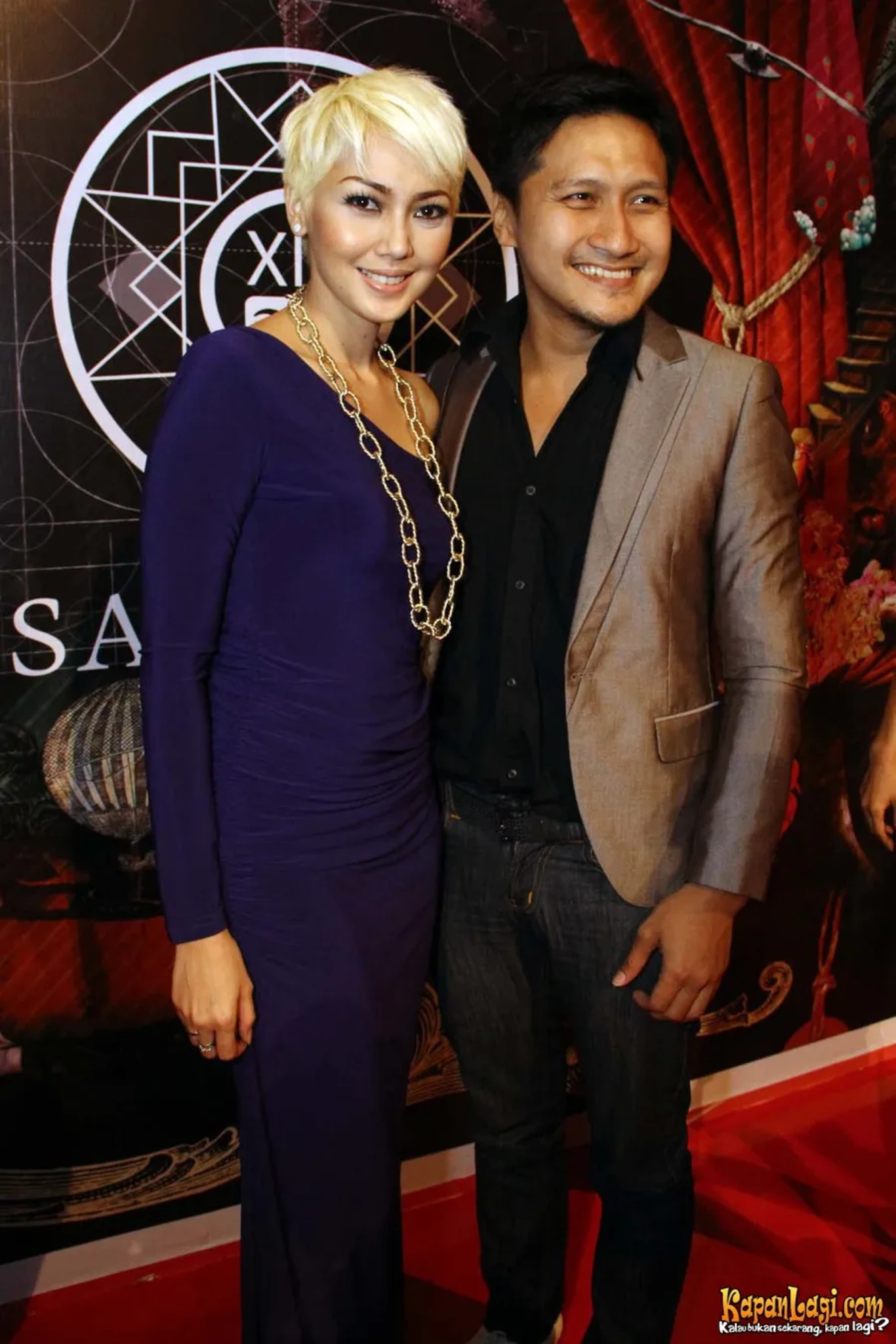 Jika Anda tidak melihat foto Arie Untung, kemungkinan karena foto dengan nomor tersebut tidak tersedia di Kapanlagi.com™