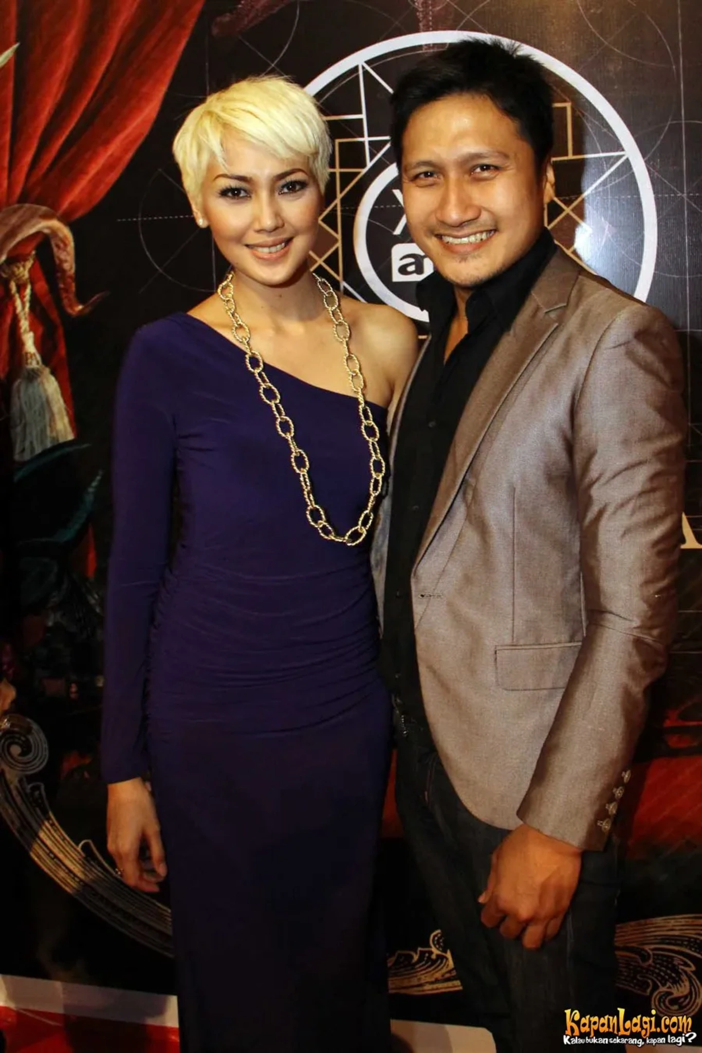 Jika Anda tidak melihat foto Arie Untung, kemungkinan karena foto dengan nomor tersebut tidak tersedia di Kapanlagi.com™