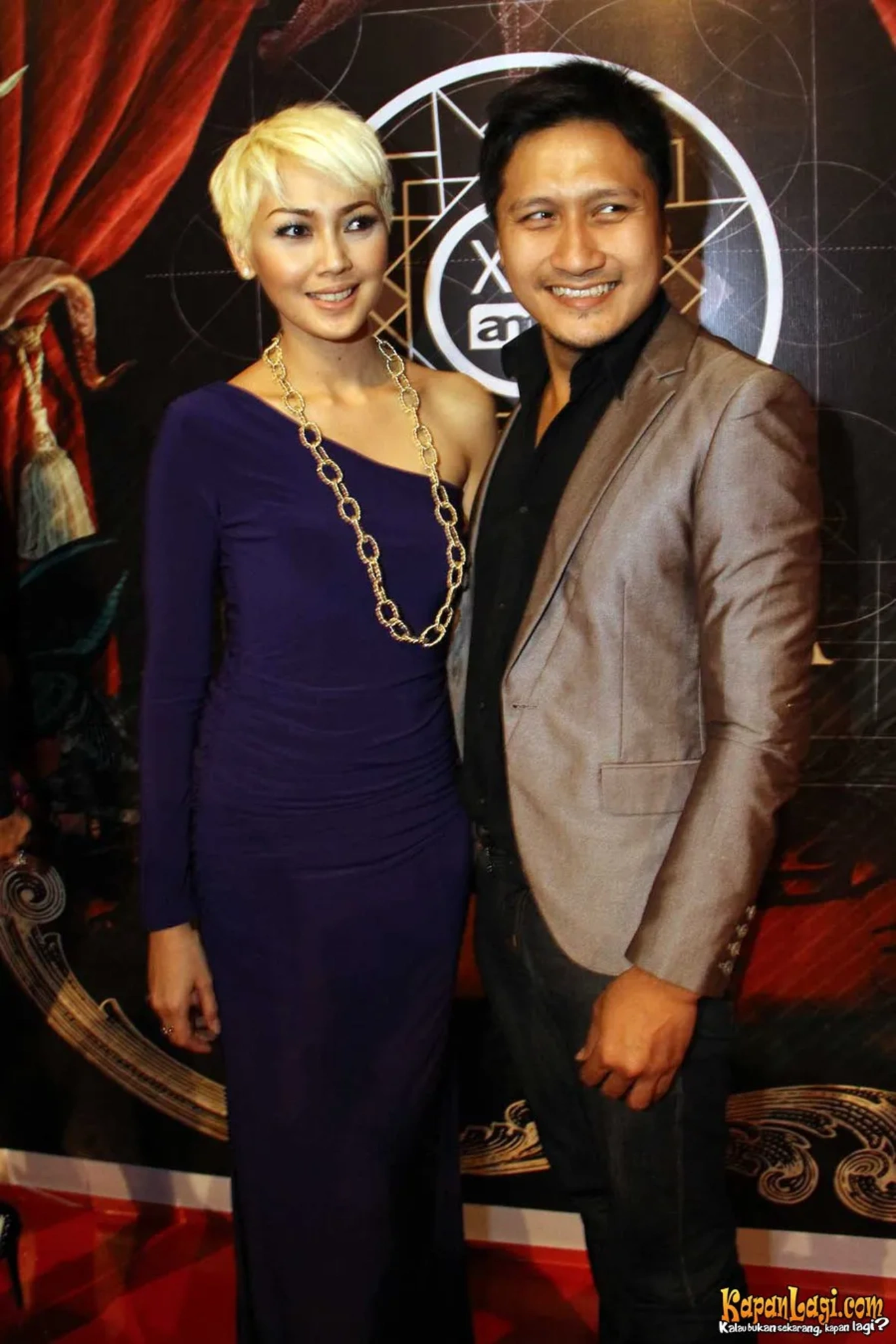 Jika Anda tidak melihat foto Arie Untung, kemungkinan karena foto dengan nomor tersebut tidak tersedia di Kapanlagi.com™