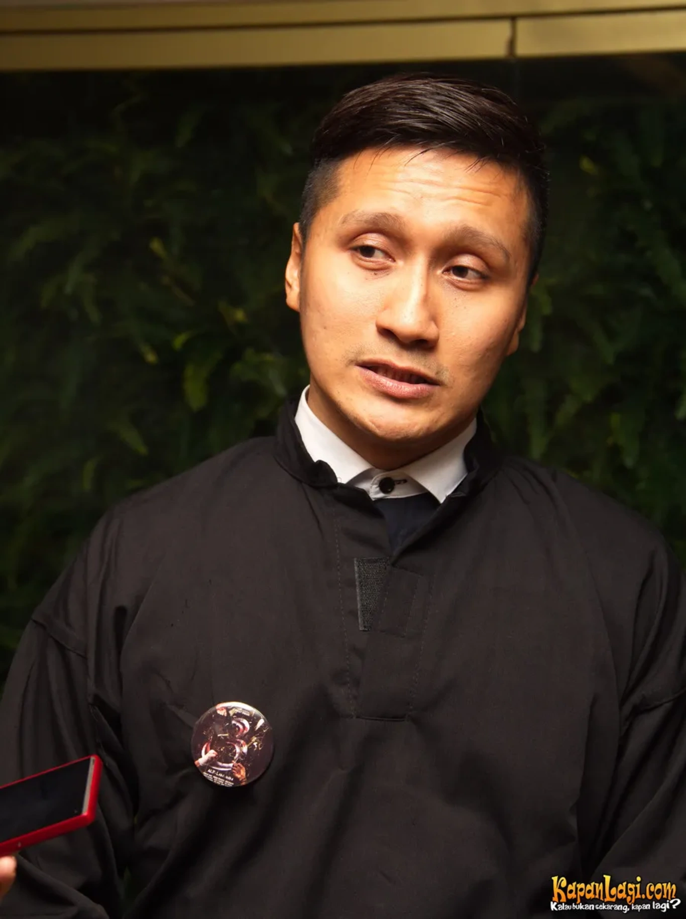 Jika Anda tidak melihat foto Arie Untung, kemungkinan karena foto dengan nomor tersebut tidak tersedia di Kapanlagi.com™