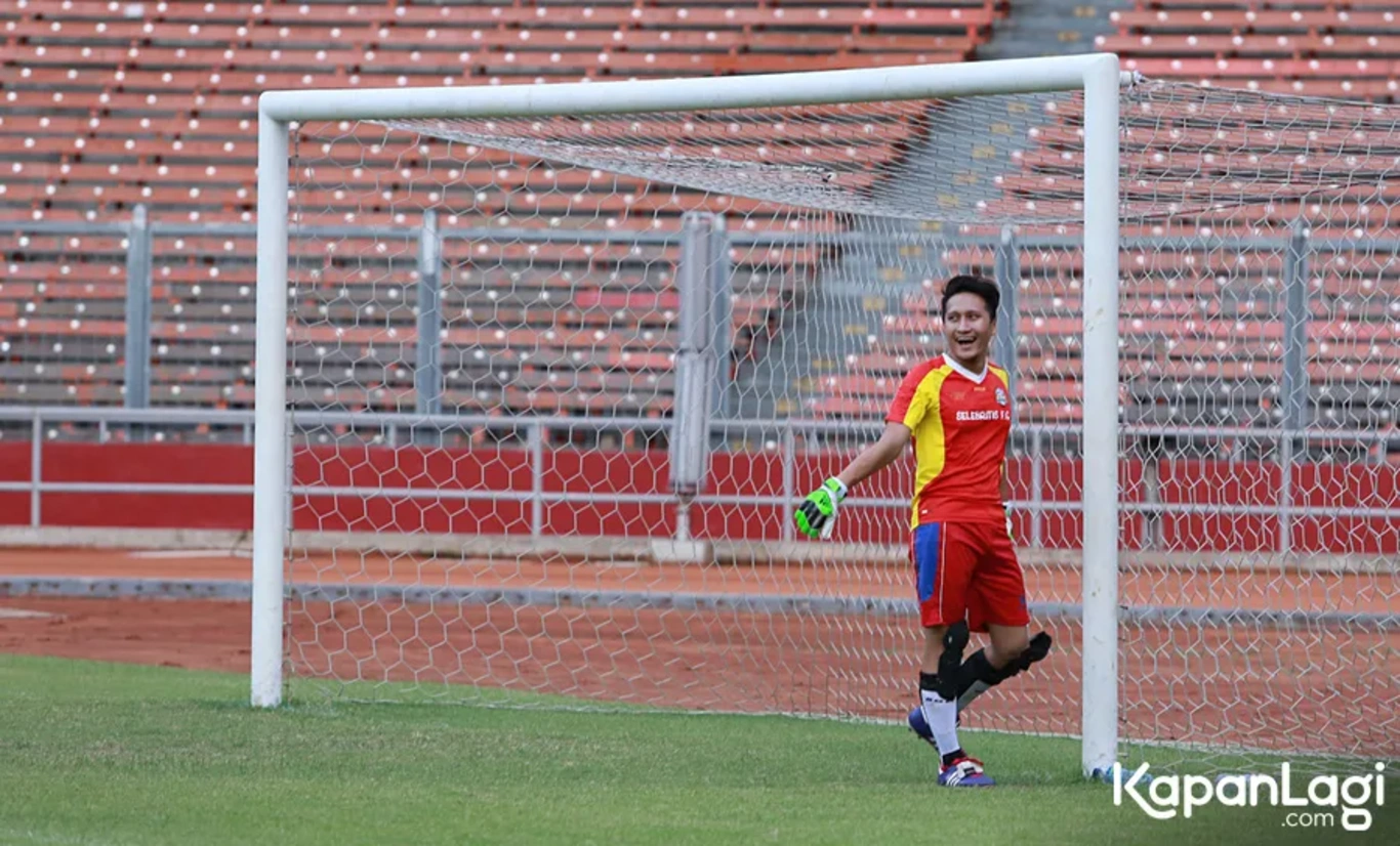 Jika Anda tidak melihat foto Arie Untung, kemungkinan karena foto dengan nomor tersebut tidak tersedia di Kapanlagi.com™