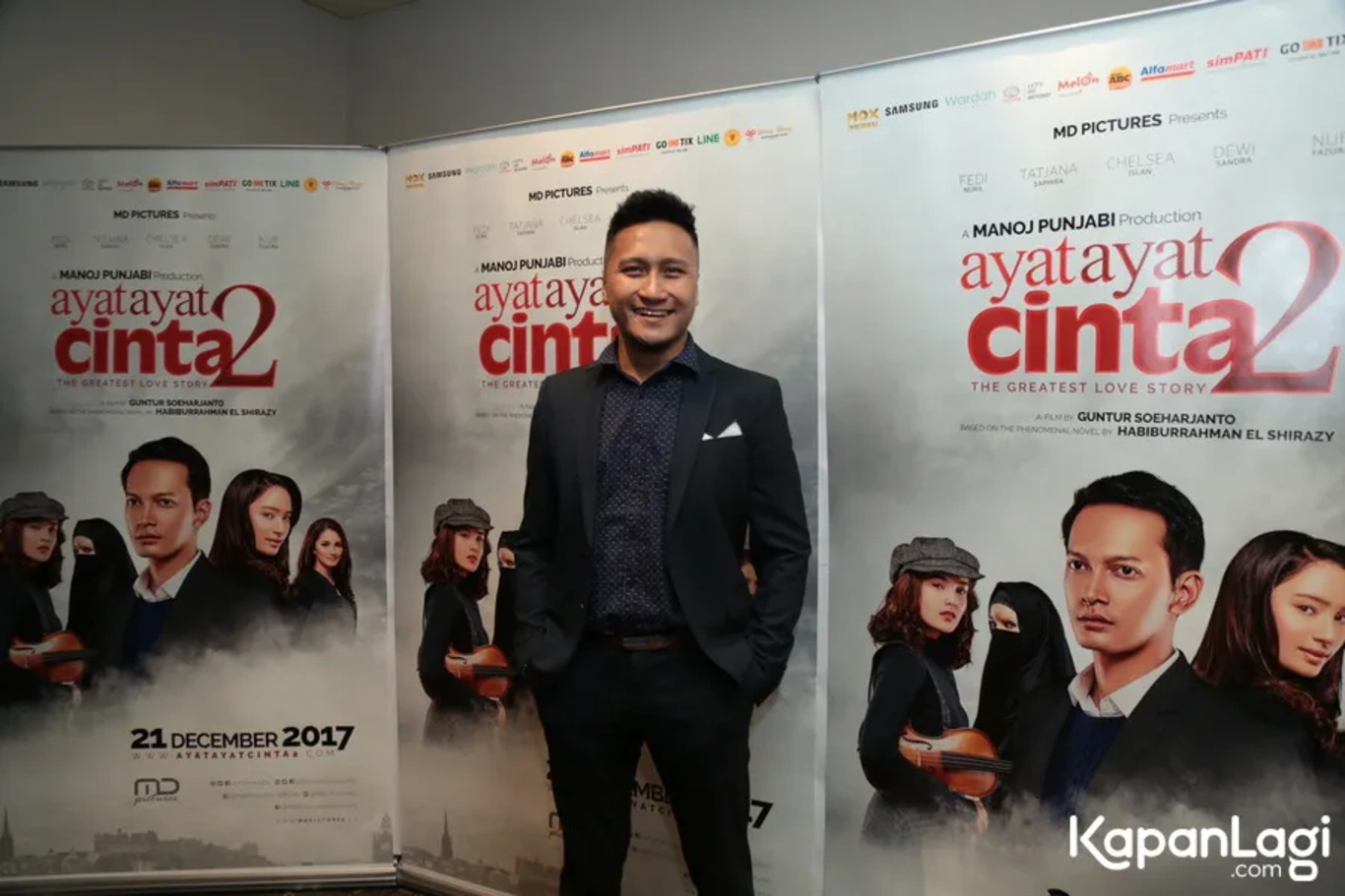 Jika Anda tidak melihat foto Arie Untung, kemungkinan karena foto dengan nomor tersebut tidak tersedia di Kapanlagi.com™