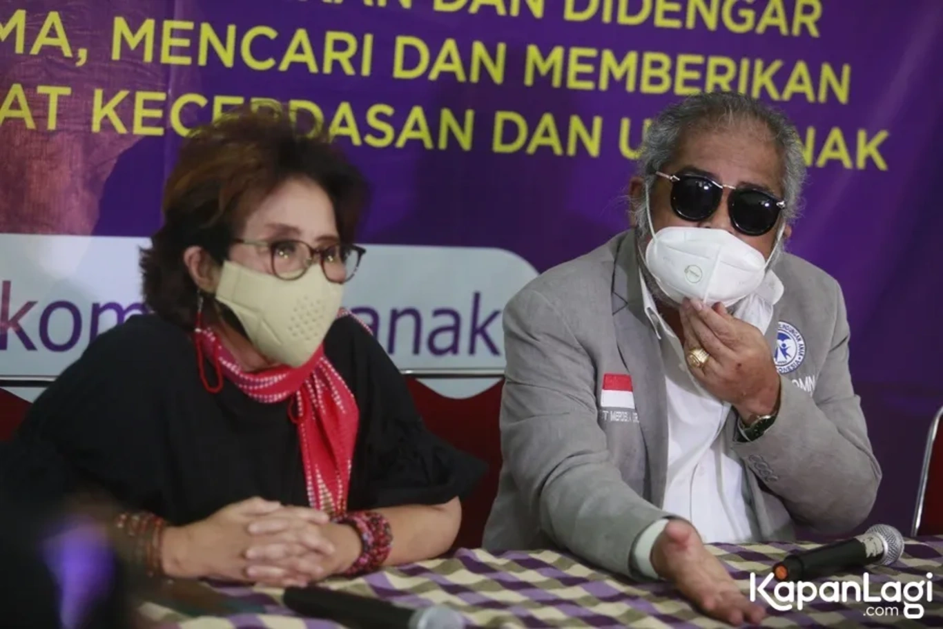 Jika Anda tidak melihat foto Arist Merdeka Sirait, kemungkinan karena foto dengan nomor tersebut tidak tersedia di Kapanlagi.com™