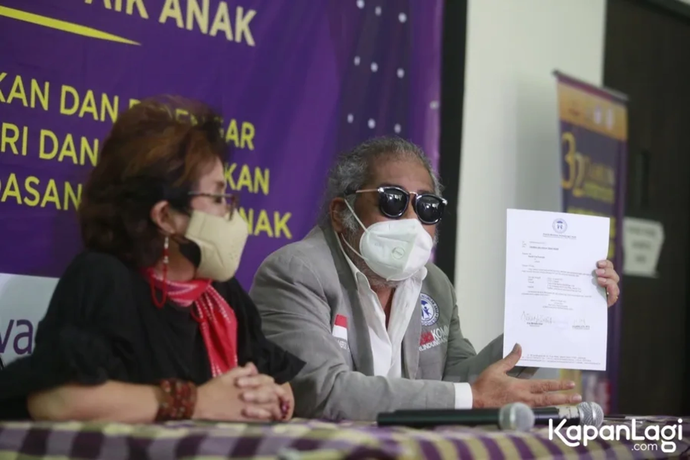 Jika Anda tidak melihat foto Arist Merdeka Sirait, kemungkinan karena foto dengan nomor tersebut tidak tersedia di Kapanlagi.com™