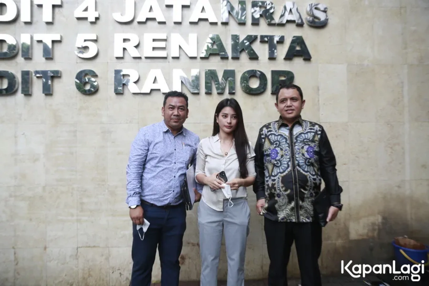 Jika Anda tidak melihat foto Aska Ongi, kemungkinan karena foto dengan nomor tersebut tidak tersedia di Kapanlagi.com™