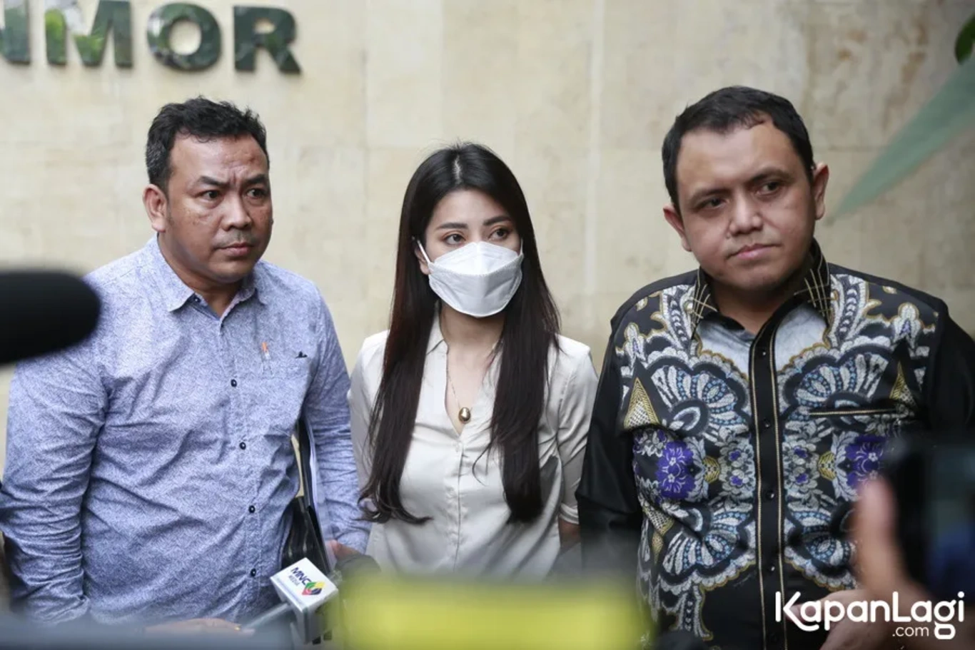 Jika Anda tidak melihat foto Aska Ongi, kemungkinan karena foto dengan nomor tersebut tidak tersedia di Kapanlagi.com™