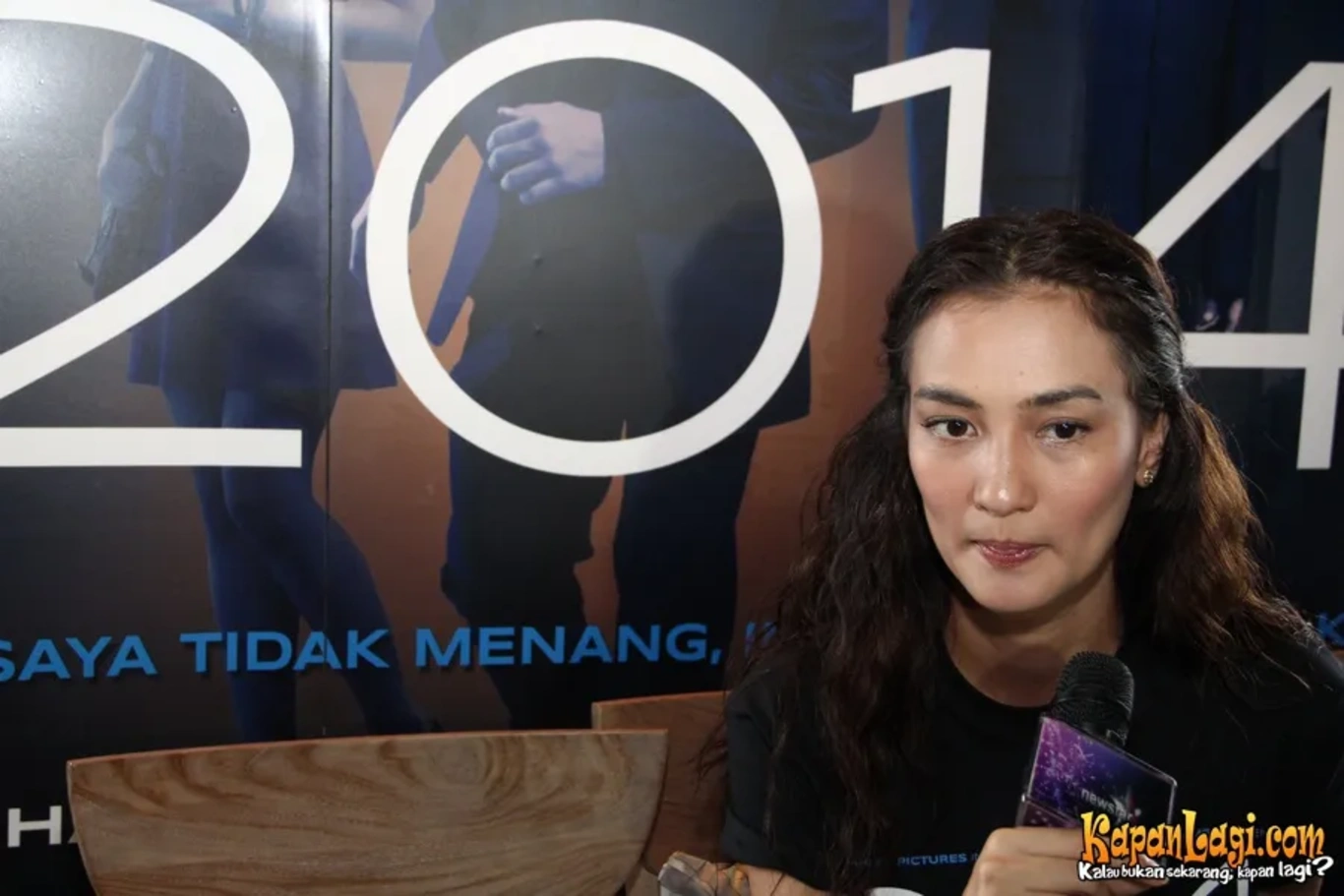Jika Anda tidak melihat foto Atiqah Hasiholan, kemungkinan karena foto dengan nomor tersebut tidak tersedia di Kapanlagi.com™