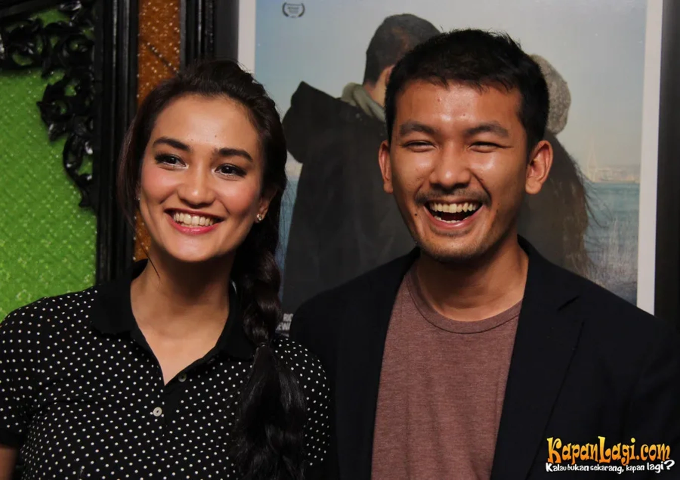 Jika Anda tidak melihat foto Atiqah Hasiholan, kemungkinan karena foto dengan nomor tersebut tidak tersedia di Kapanlagi.com™