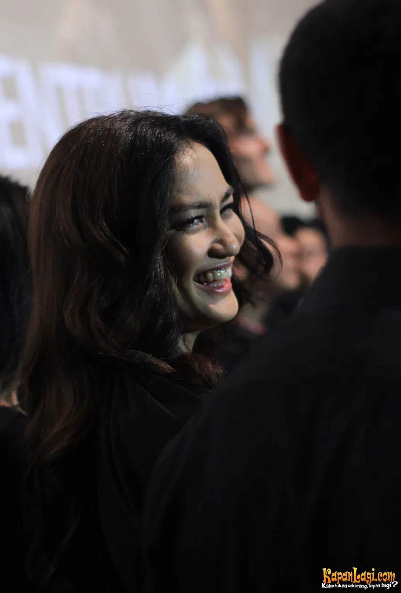 Jika Anda tidak melihat foto Atiqah Hasiholan, kemungkinan karena foto dengan nomor tersebut tidak tersedia di Kapanlagi.com™