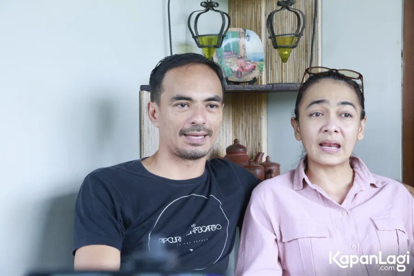 Jika Anda tidak melihat foto Attar Syah, kemungkinan karena foto dengan nomor tersebut tidak tersedia di Kapanlagi.com™