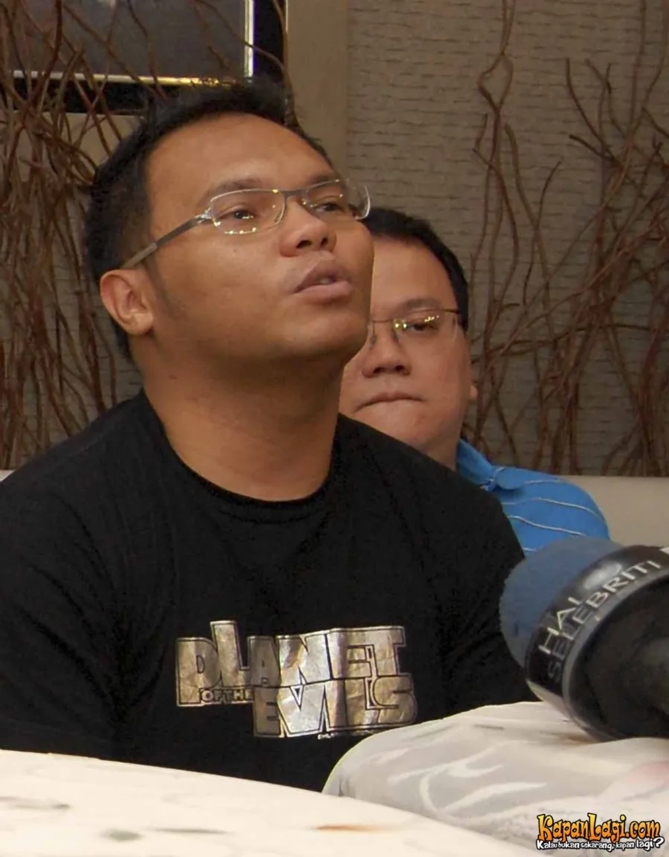 Jika Anda tidak melihat foto Badai Kerispatih, kemungkinan karena foto dengan nomor tersebut tidak tersedia di Kapanlagi.com™