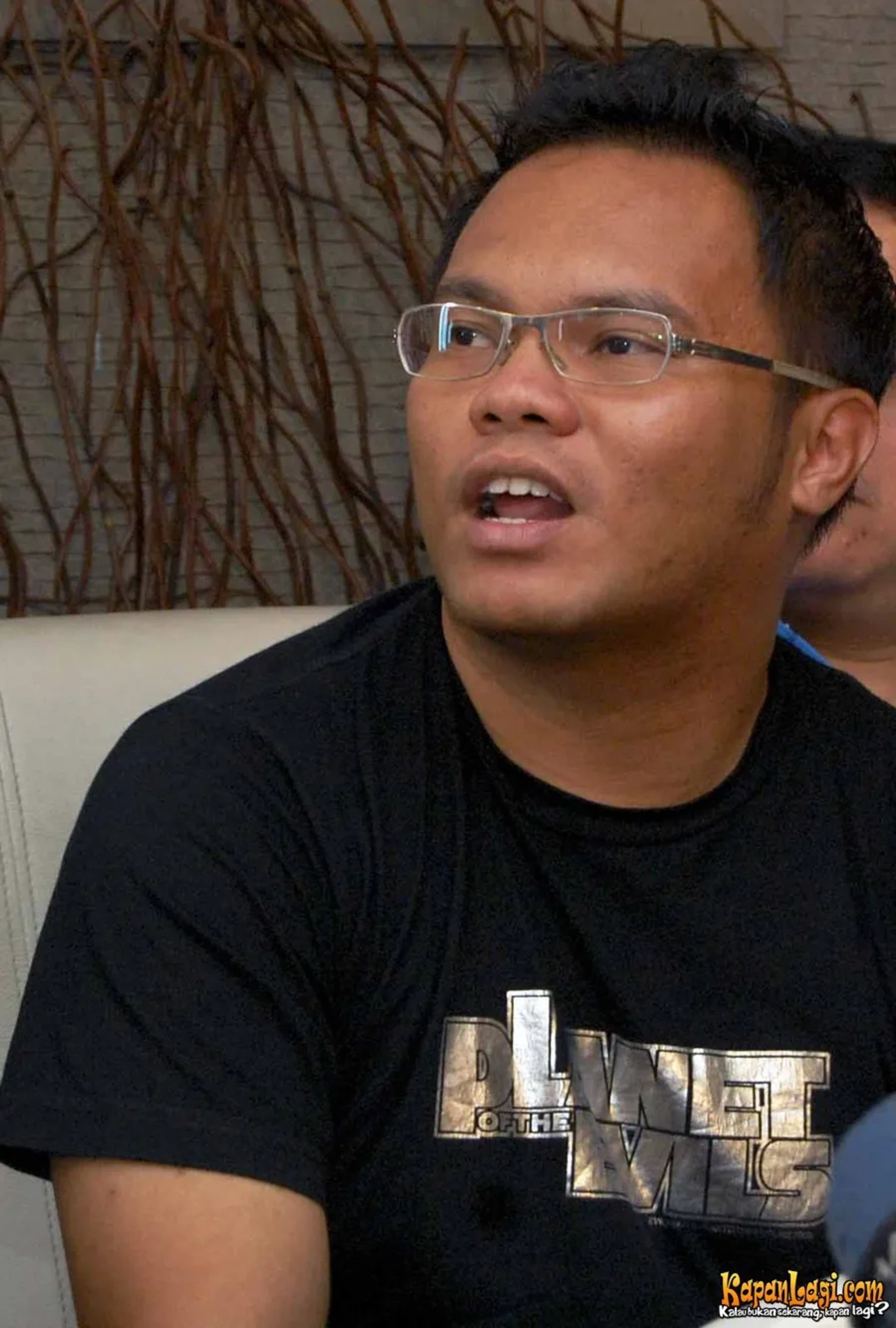 Jika Anda tidak melihat foto Badai Kerispatih, kemungkinan karena foto dengan nomor tersebut tidak tersedia di Kapanlagi.com™