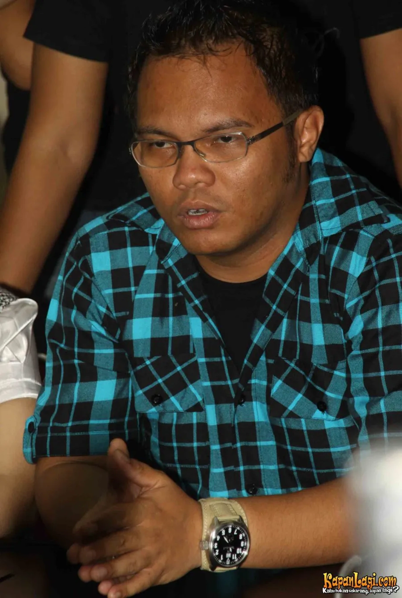 Jika Anda tidak melihat foto Badai Kerispatih, kemungkinan karena foto dengan nomor tersebut tidak tersedia di Kapanlagi.com™