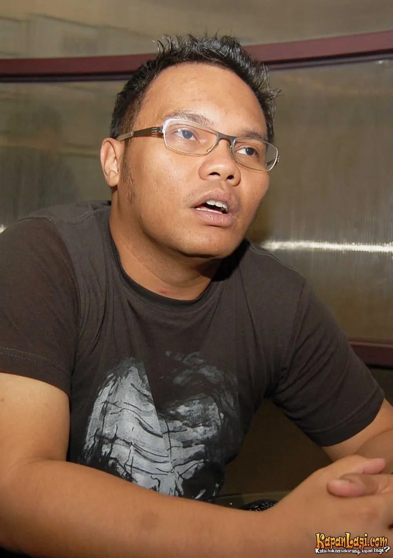 Jika Anda tidak melihat foto Badai Kerispatih, kemungkinan karena foto dengan nomor tersebut tidak tersedia di Kapanlagi.com™