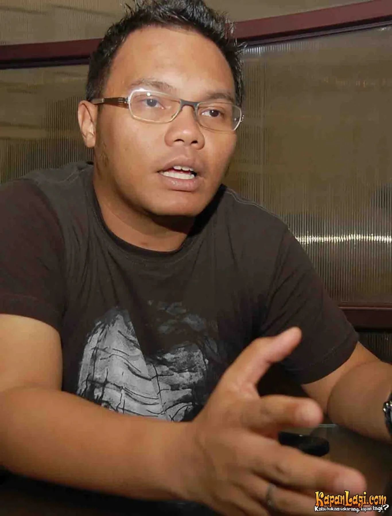 Jika Anda tidak melihat foto Badai Kerispatih, kemungkinan karena foto dengan nomor tersebut tidak tersedia di Kapanlagi.com™