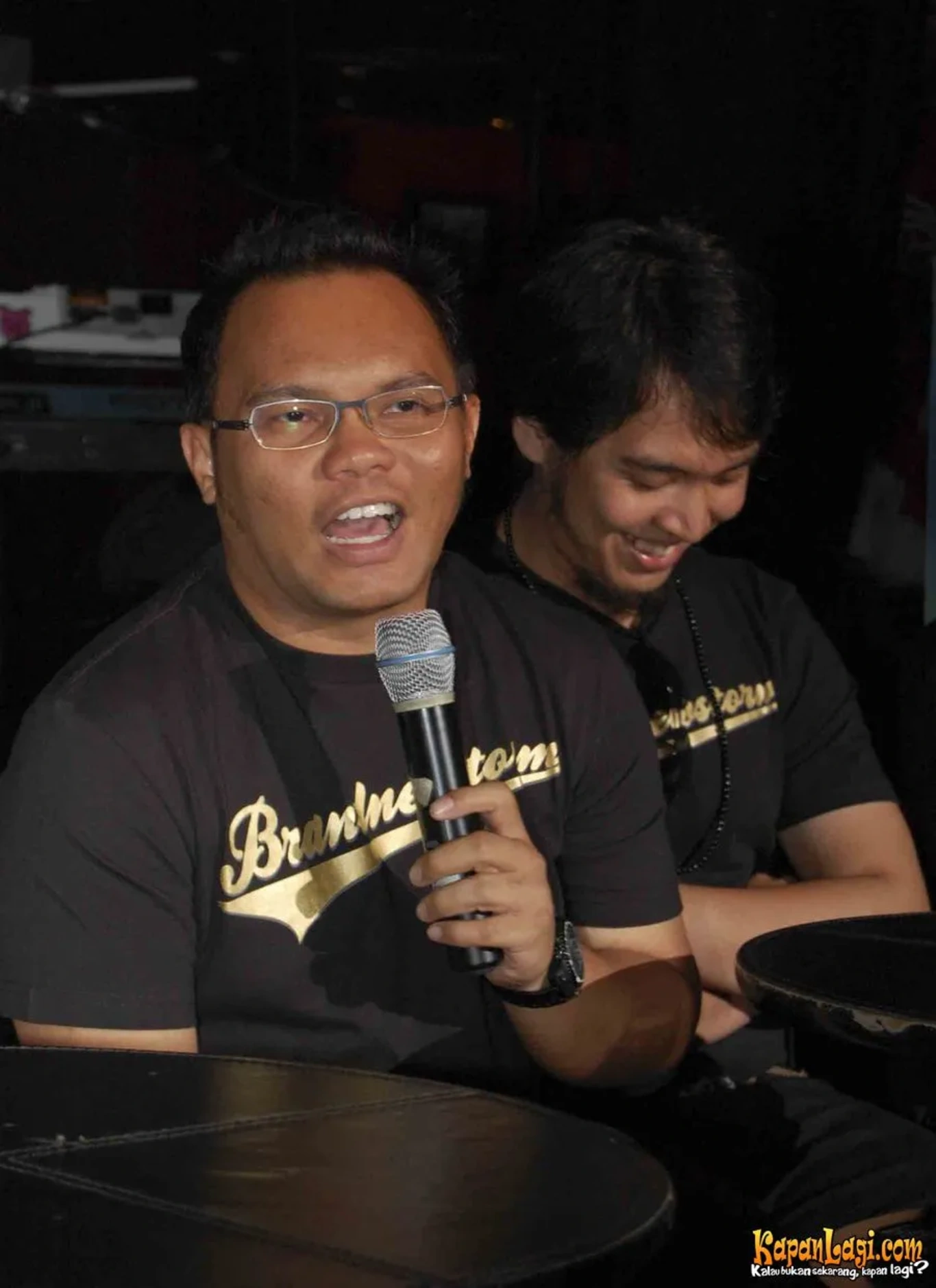 Jika Anda tidak melihat foto Badai Kerispatih, kemungkinan karena foto dengan nomor tersebut tidak tersedia di Kapanlagi.com™