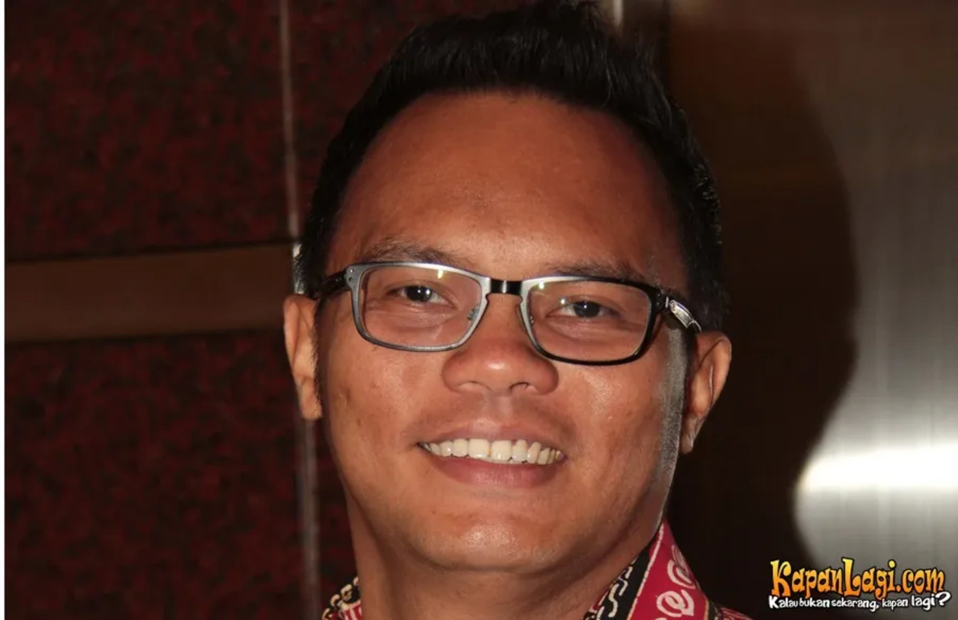 Jika Anda tidak melihat foto Badai Kerispatih, kemungkinan karena foto dengan nomor tersebut tidak tersedia di Kapanlagi.com™