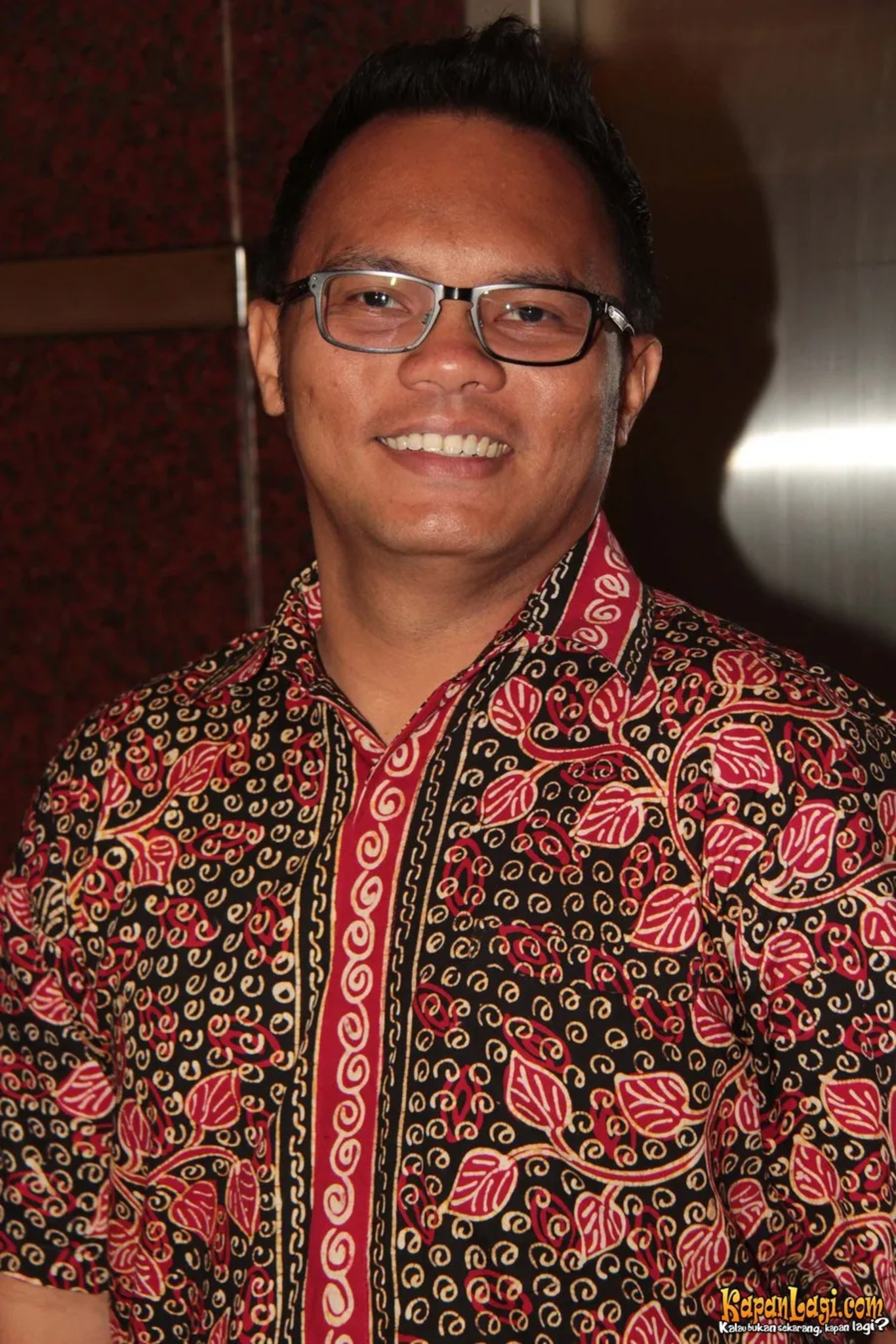 Jika Anda tidak melihat foto Badai Kerispatih, kemungkinan karena foto dengan nomor tersebut tidak tersedia di Kapanlagi.com™