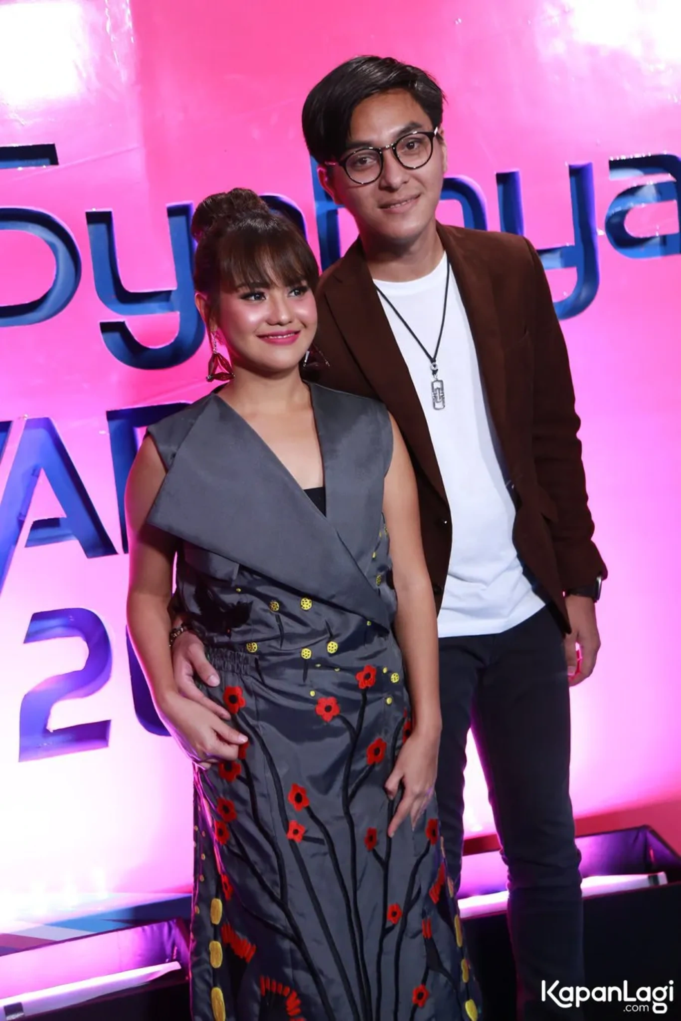 Jika Anda tidak melihat foto Barry Maheswara, kemungkinan karena foto dengan nomor tersebut tidak tersedia di Kapanlagi.com™