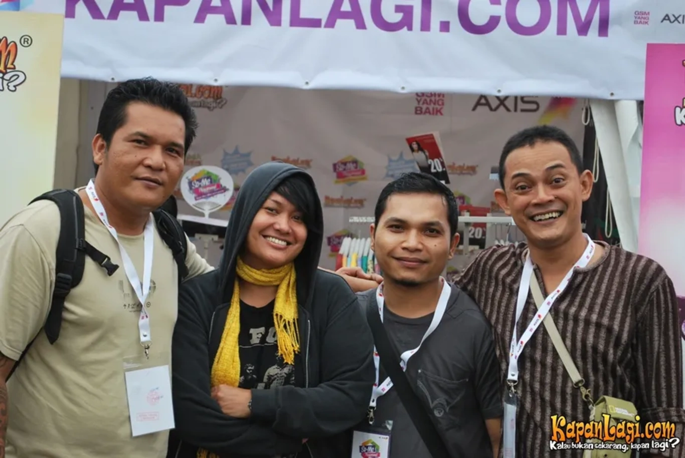 Jika Anda tidak melihat foto Bonita Band, kemungkinan karena foto dengan nomor tersebut tidak tersedia di Kapanlagi.com™