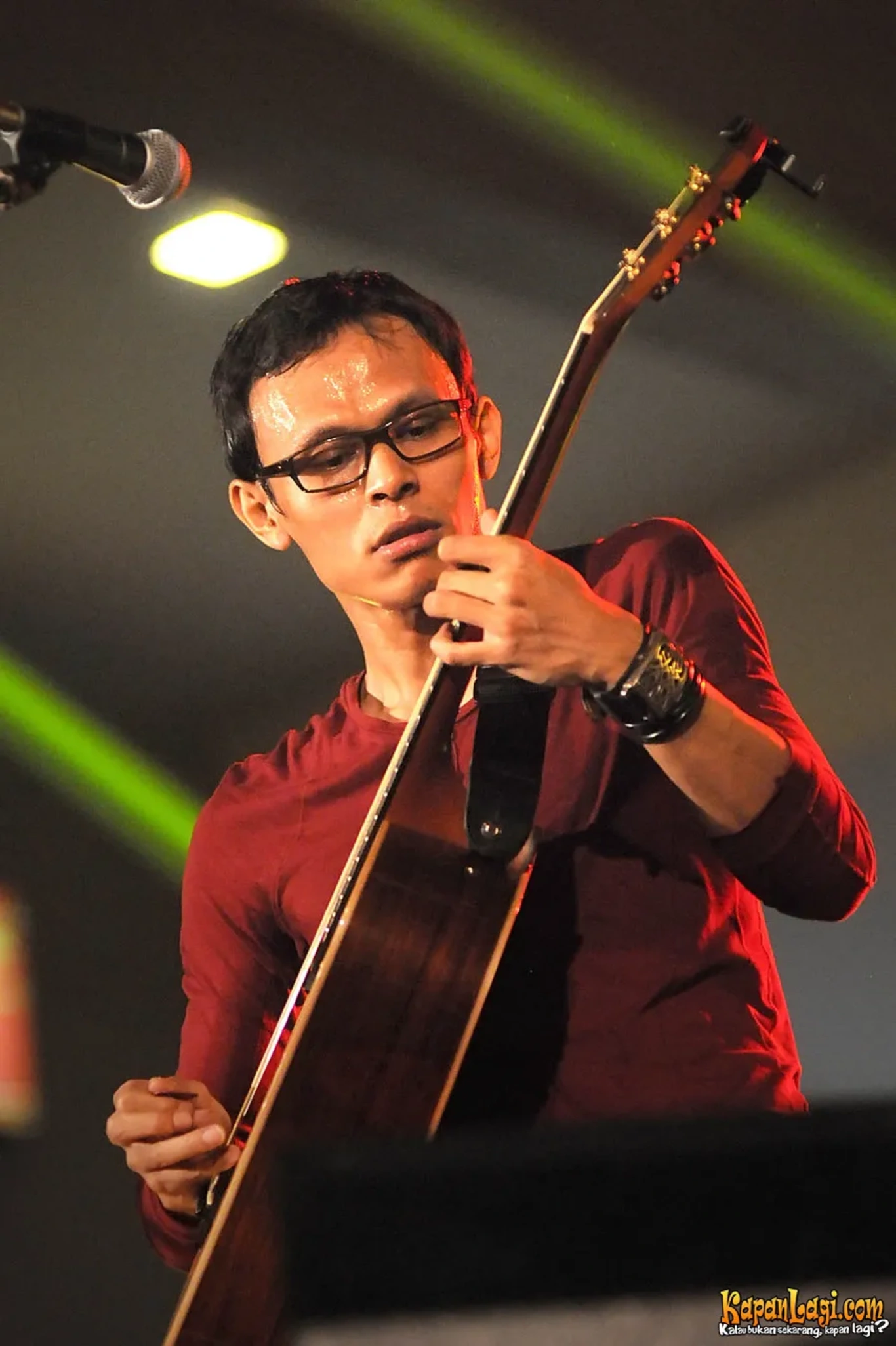 Jika Anda tidak melihat foto Bubugiri Band, kemungkinan karena foto dengan nomor tersebut tidak tersedia di Kapanlagi.com™