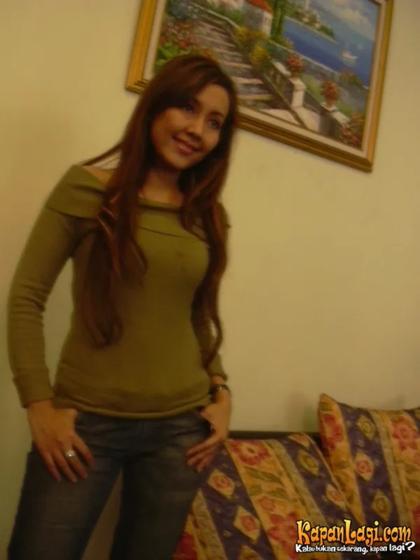 Jika Anda tidak melihat foto Cahya Kamila, kemungkinan karena foto dengan nomor tersebut tidak tersedia di Kapanlagi.com™