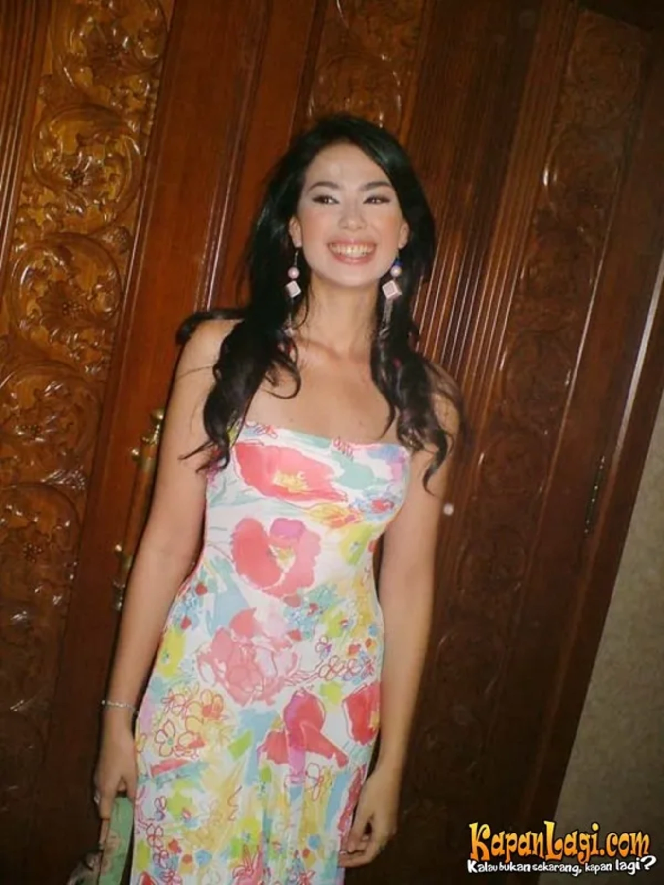 Jika Anda tidak melihat foto Catherine Wilson, kemungkinan karena foto dengan nomor tersebut tidak tersedia di Kapanlagi.com™