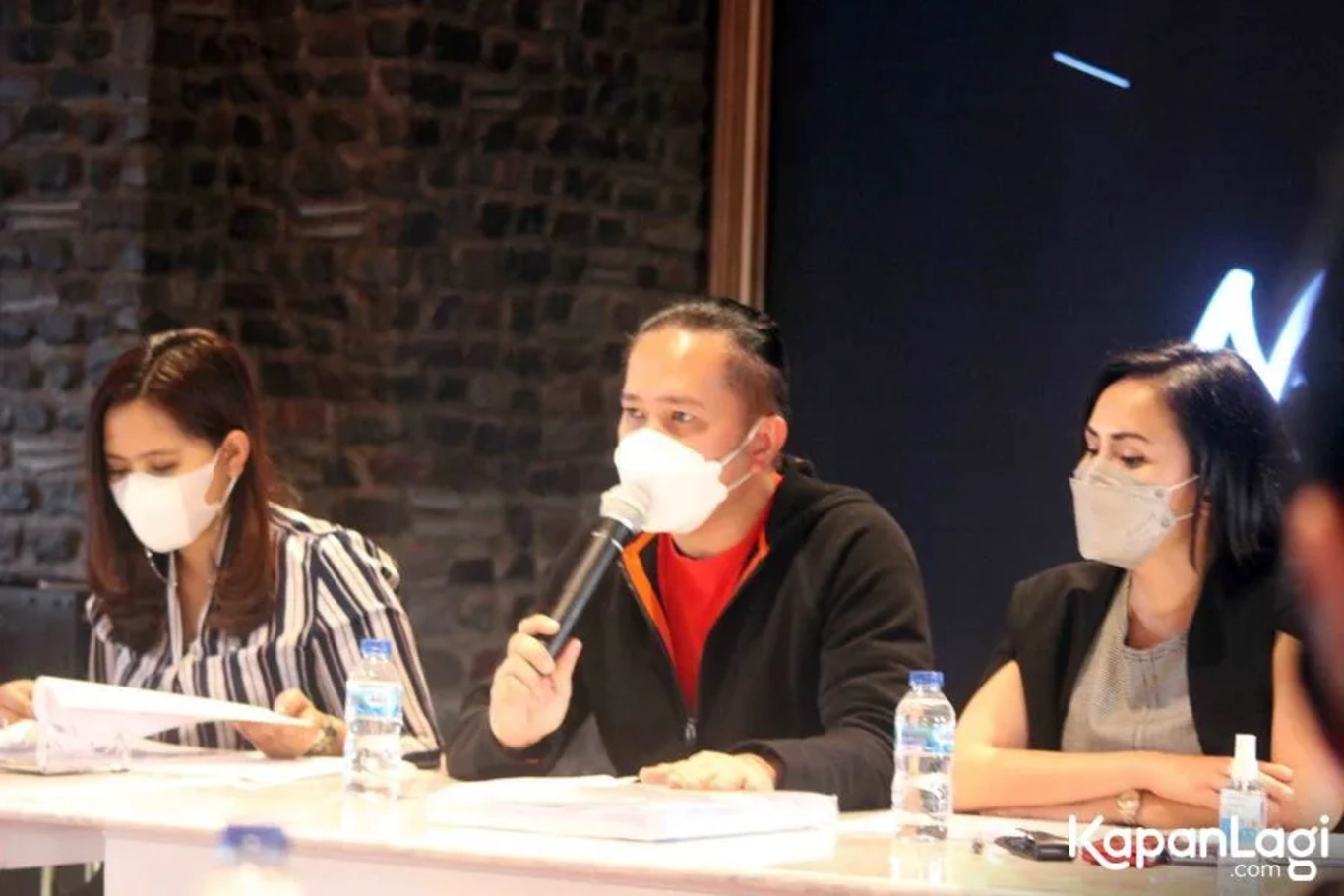 Jika Anda tidak melihat foto Chef Chandra, kemungkinan karena foto dengan nomor tersebut tidak tersedia di Kapanlagi.com™