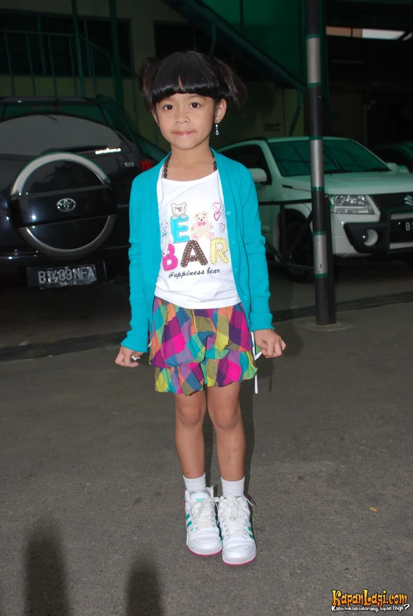 Jika Anda tidak melihat foto Cinta Kuya, kemungkinan karena foto dengan nomor tersebut tidak tersedia di Kapanlagi.com™