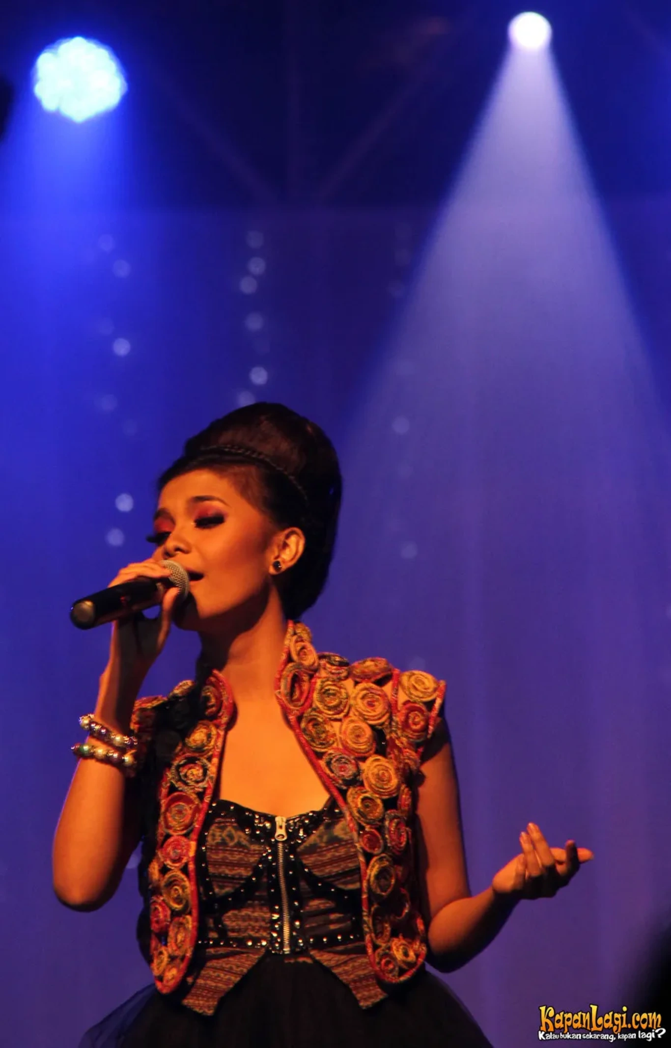 Jika Anda tidak melihat foto Citra Scholastika, kemungkinan karena foto dengan nomor tersebut tidak tersedia di Kapanlagi.com™