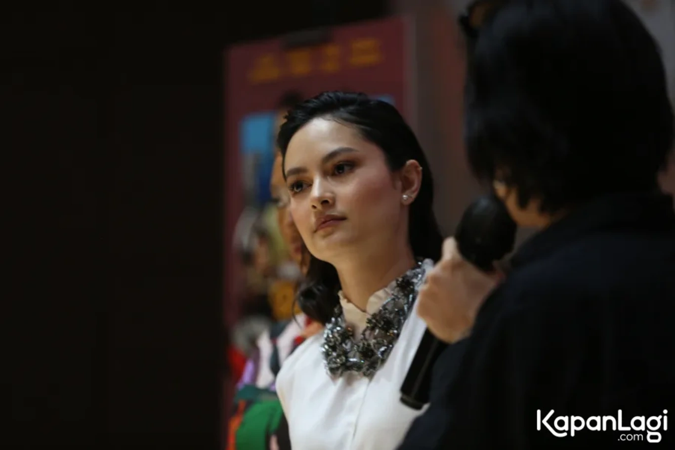 Jika Anda tidak melihat foto Clara Bernadeth, kemungkinan karena foto dengan nomor tersebut tidak tersedia di Kapanlagi.com™