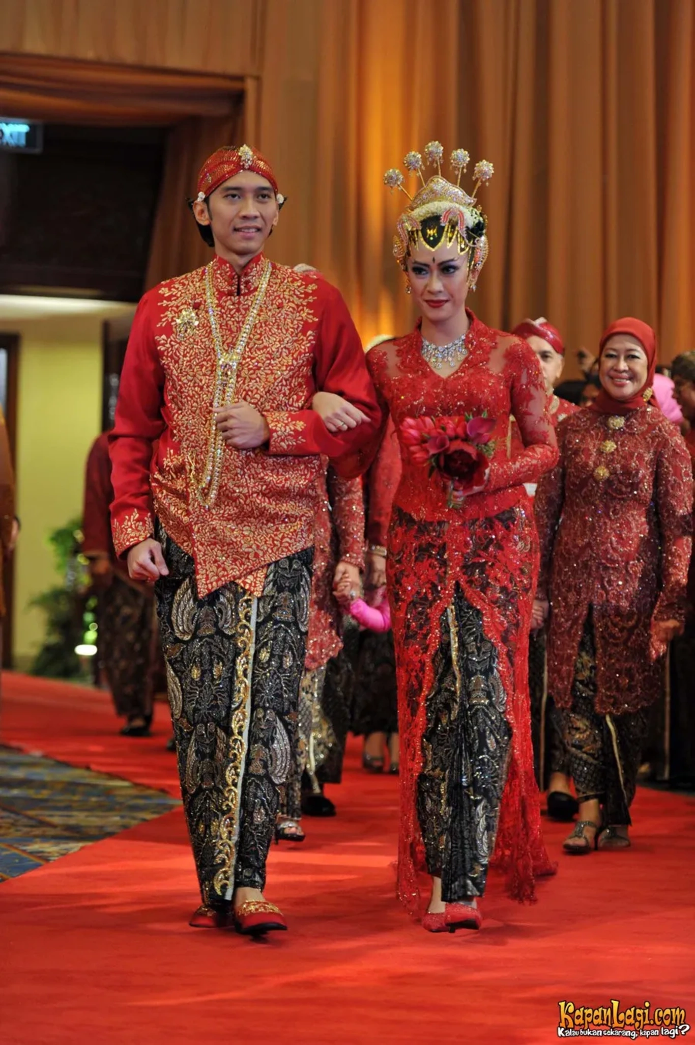 Jika Anda tidak melihat foto Edhie Baskoro Yudhoyono, kemungkinan karena foto dengan nomor tersebut tidak tersedia di Kapanlagi.com™