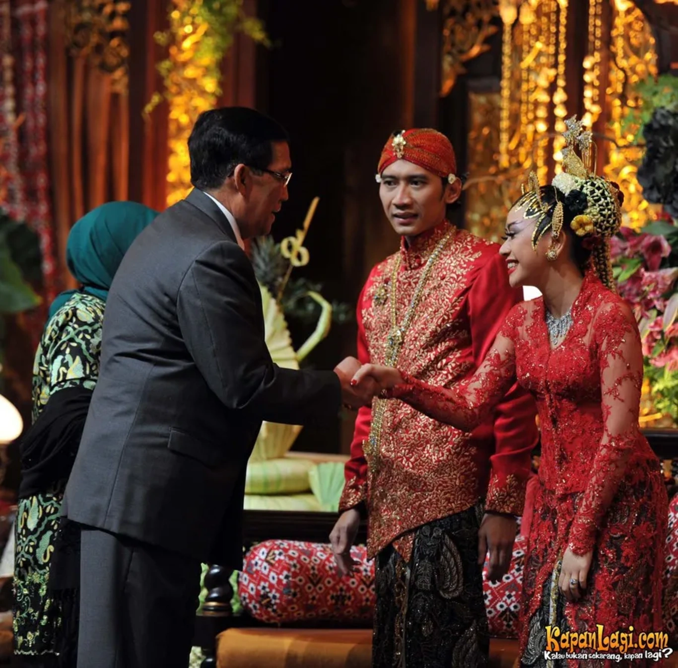 Jika Anda tidak melihat foto Edhie Baskoro Yudhoyono, kemungkinan karena foto dengan nomor tersebut tidak tersedia di Kapanlagi.com™