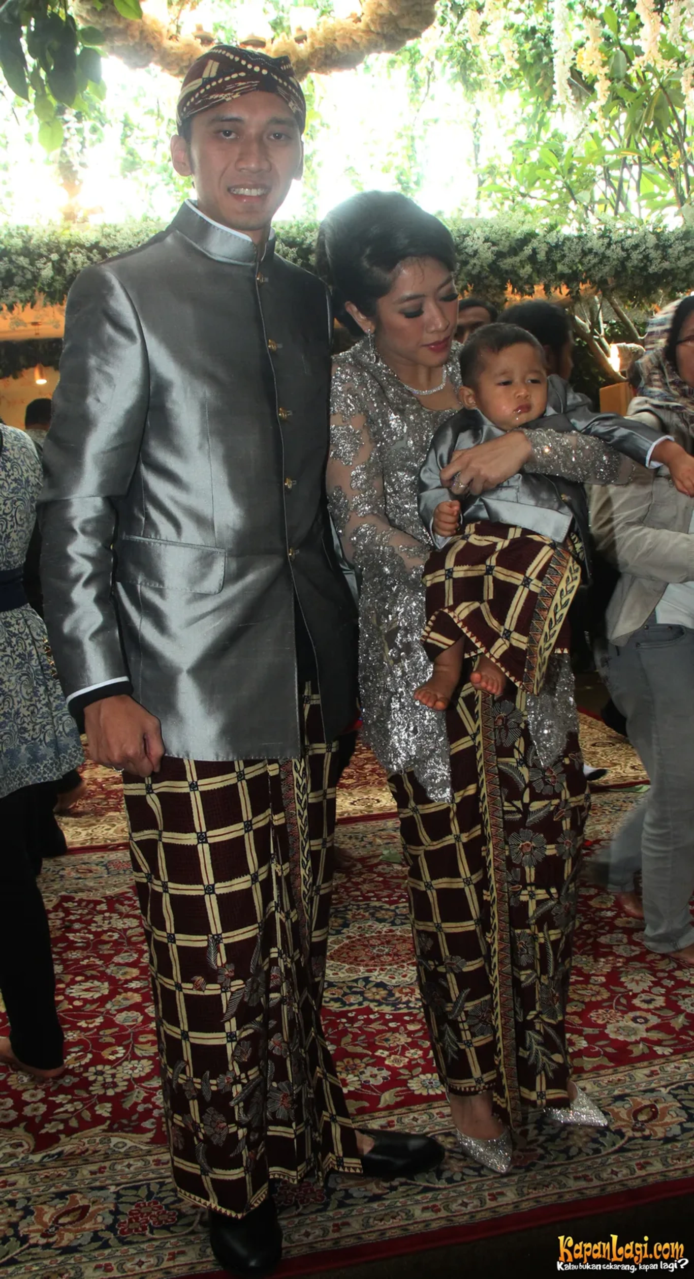 Jika Anda tidak melihat foto Edhie Baskoro Yudhoyono, kemungkinan karena foto dengan nomor tersebut tidak tersedia di Kapanlagi.com™