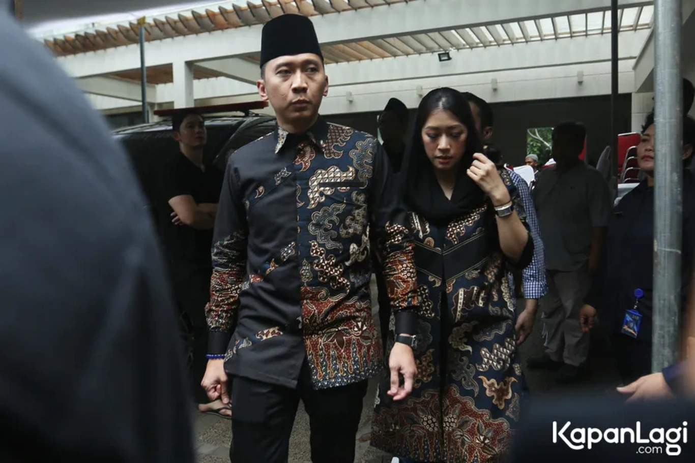 Jika Anda tidak melihat foto Edhie Baskoro Yudhoyono, kemungkinan karena foto dengan nomor tersebut tidak tersedia di Kapanlagi.com™