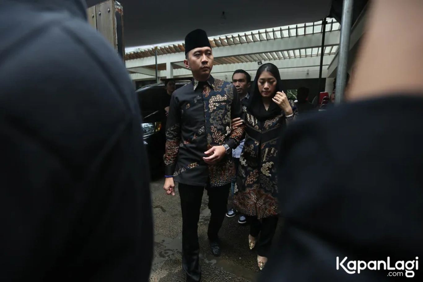 Jika Anda tidak melihat foto Edhie Baskoro Yudhoyono, kemungkinan karena foto dengan nomor tersebut tidak tersedia di Kapanlagi.com™