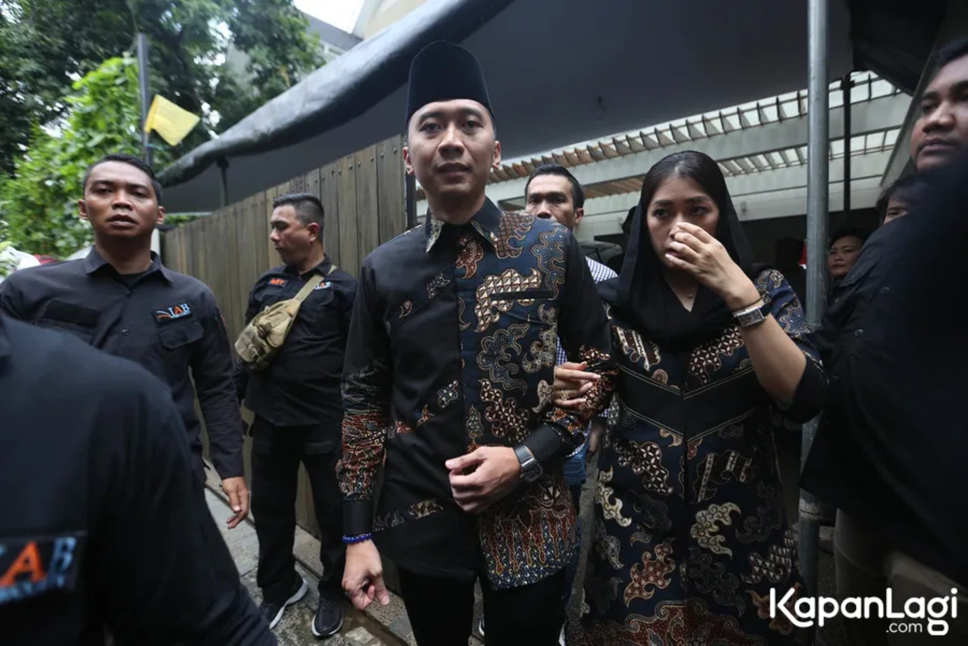 Jika Anda tidak melihat foto Edhie Baskoro Yudhoyono, kemungkinan karena foto dengan nomor tersebut tidak tersedia di Kapanlagi.com™