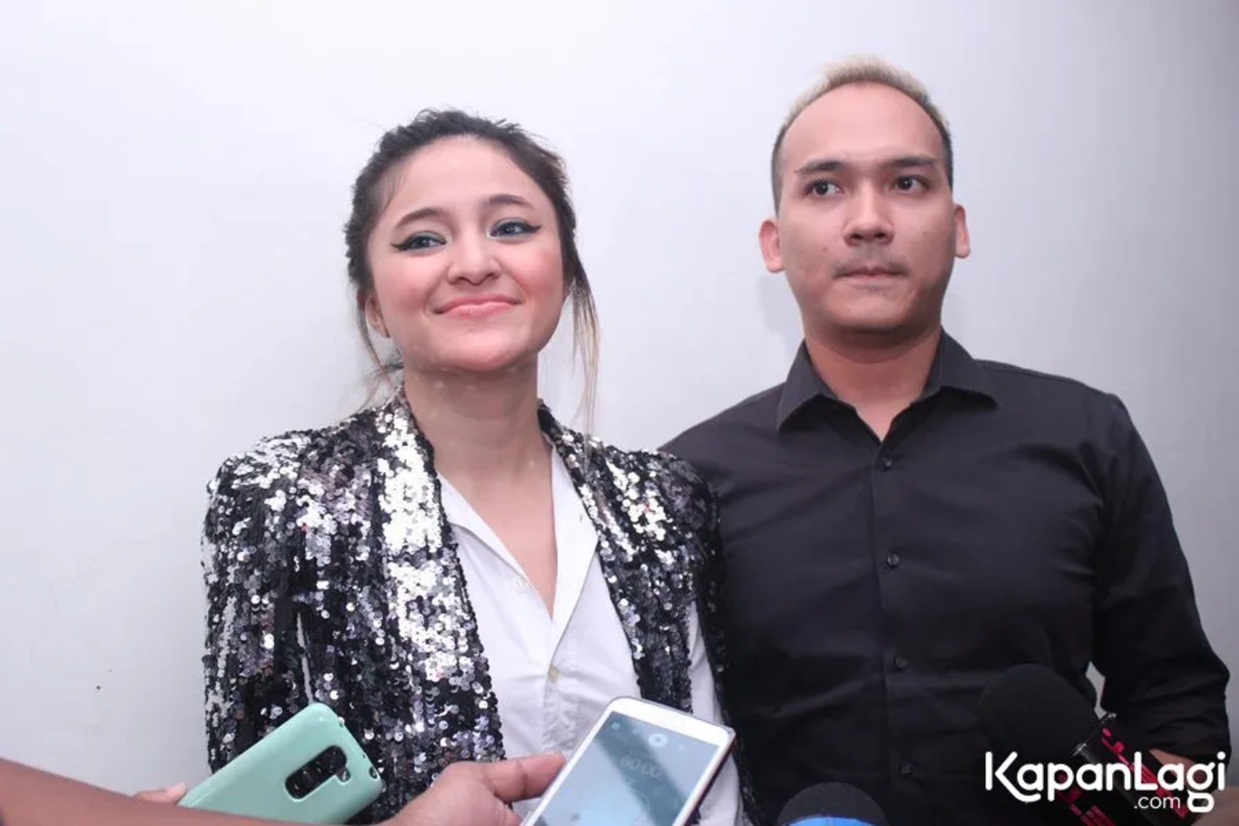 Jika Anda tidak melihat foto Egi John Foreisythe, kemungkinan karena foto dengan nomor tersebut tidak tersedia di Kapanlagi.com™