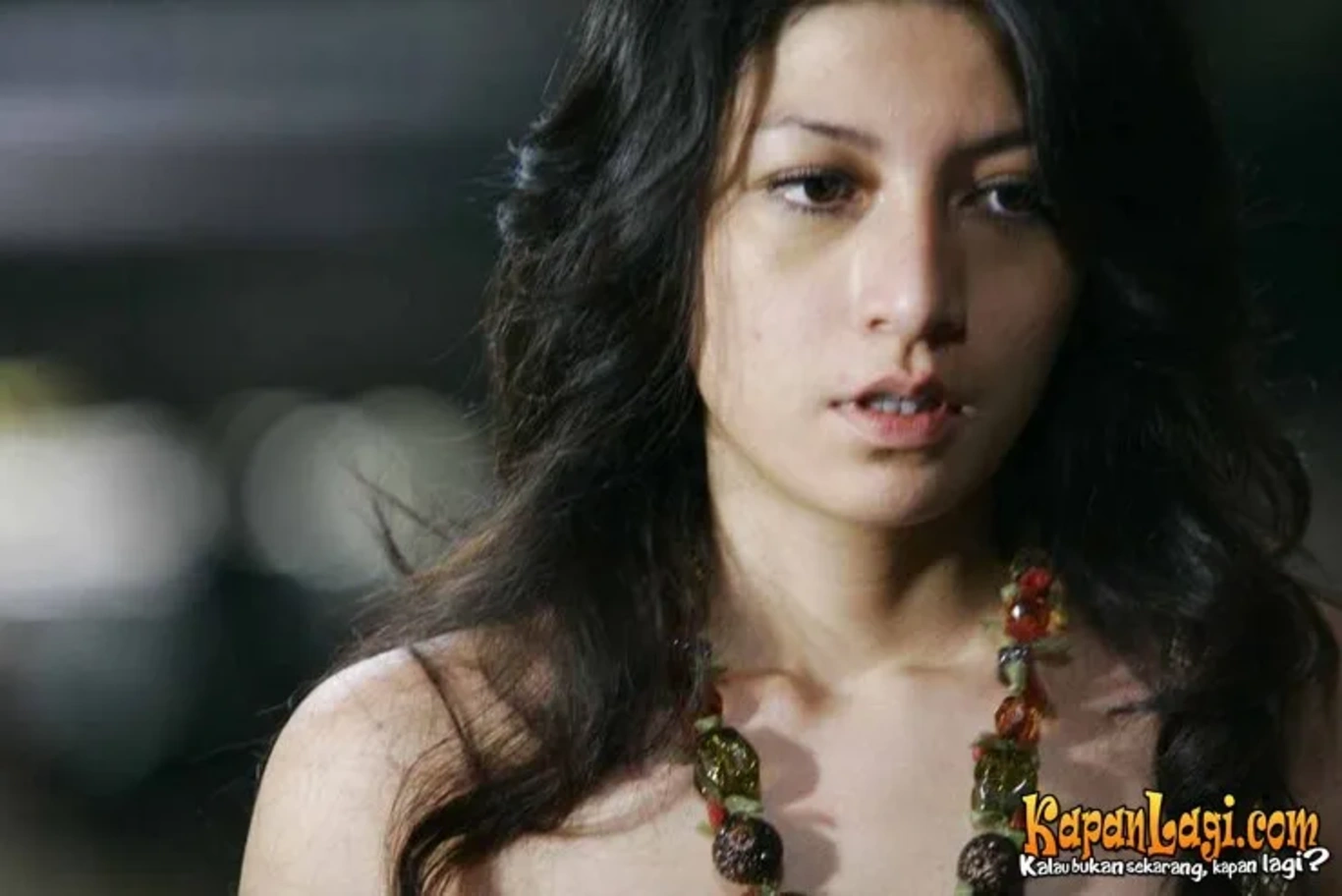 Jika Anda tidak melihat foto Elmayana Sabrenia, kemungkinan karena foto dengan nomor tersebut tidak tersedia di Kapanlagi.com™