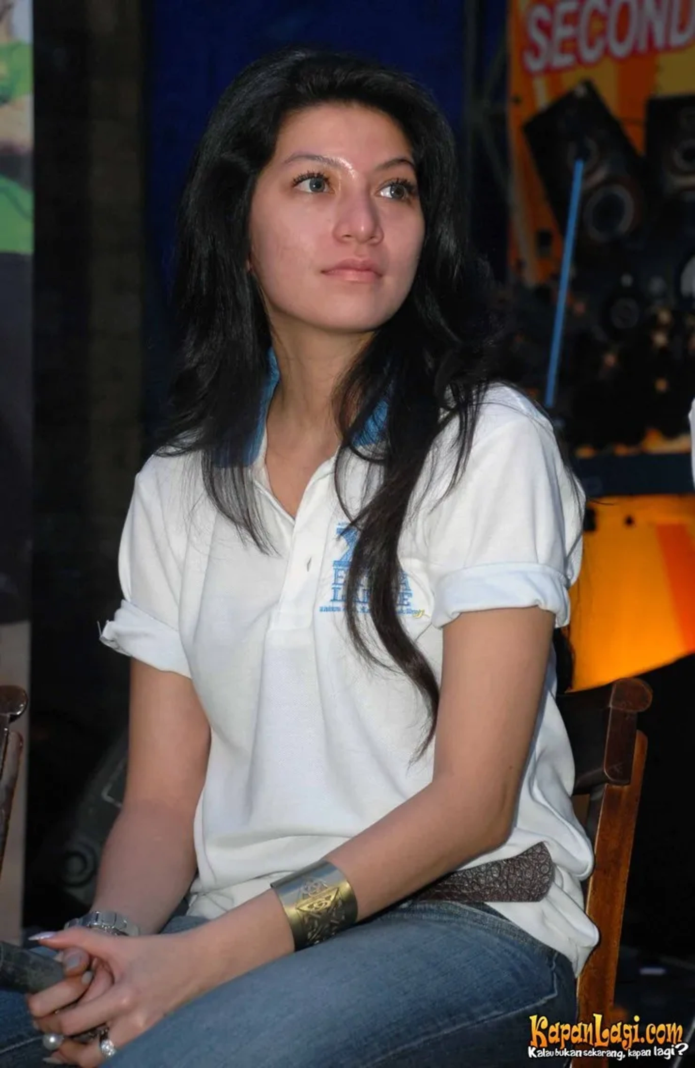 Jika Anda tidak melihat foto Elmayana Sabrenia, kemungkinan karena foto dengan nomor tersebut tidak tersedia di Kapanlagi.com™