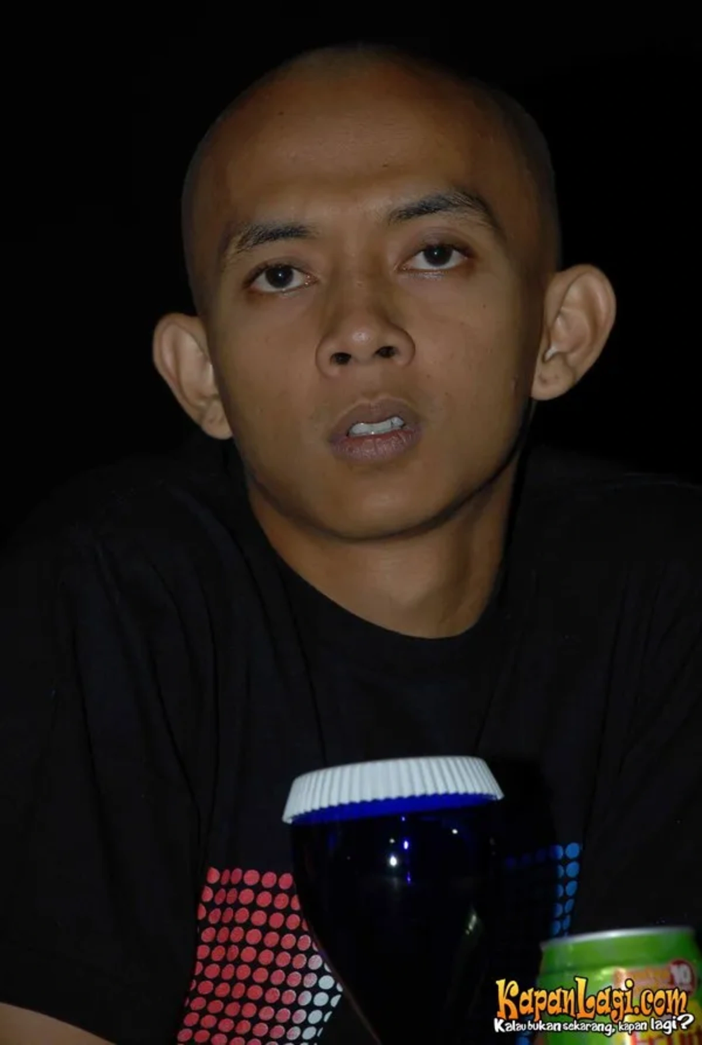 Jika Anda tidak melihat foto Endank Soekamti, kemungkinan karena foto dengan nomor tersebut tidak tersedia di Kapanlagi.com™