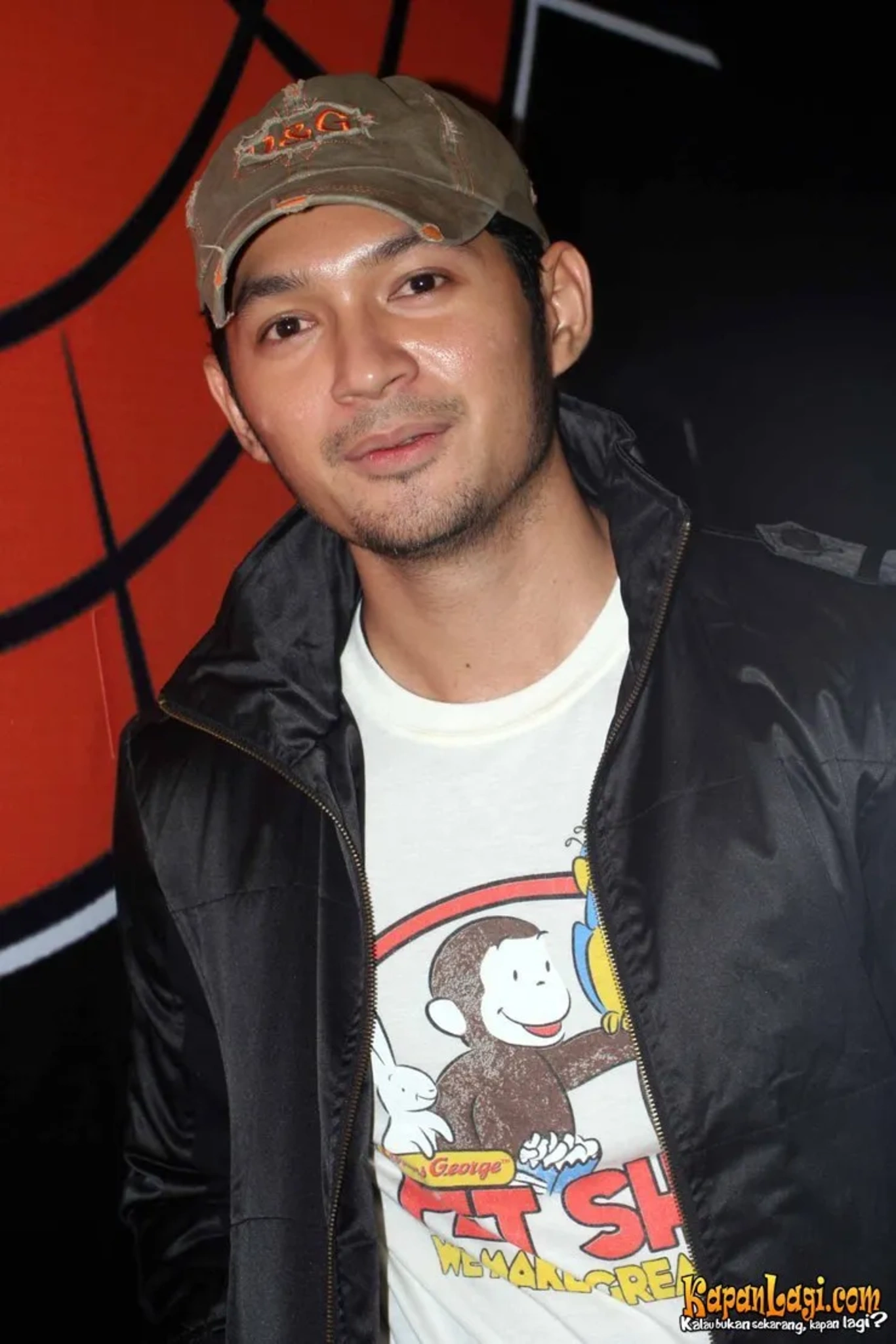 Jika Anda tidak melihat foto Evan Sanders, kemungkinan karena foto dengan nomor tersebut tidak tersedia di Kapanlagi.com™