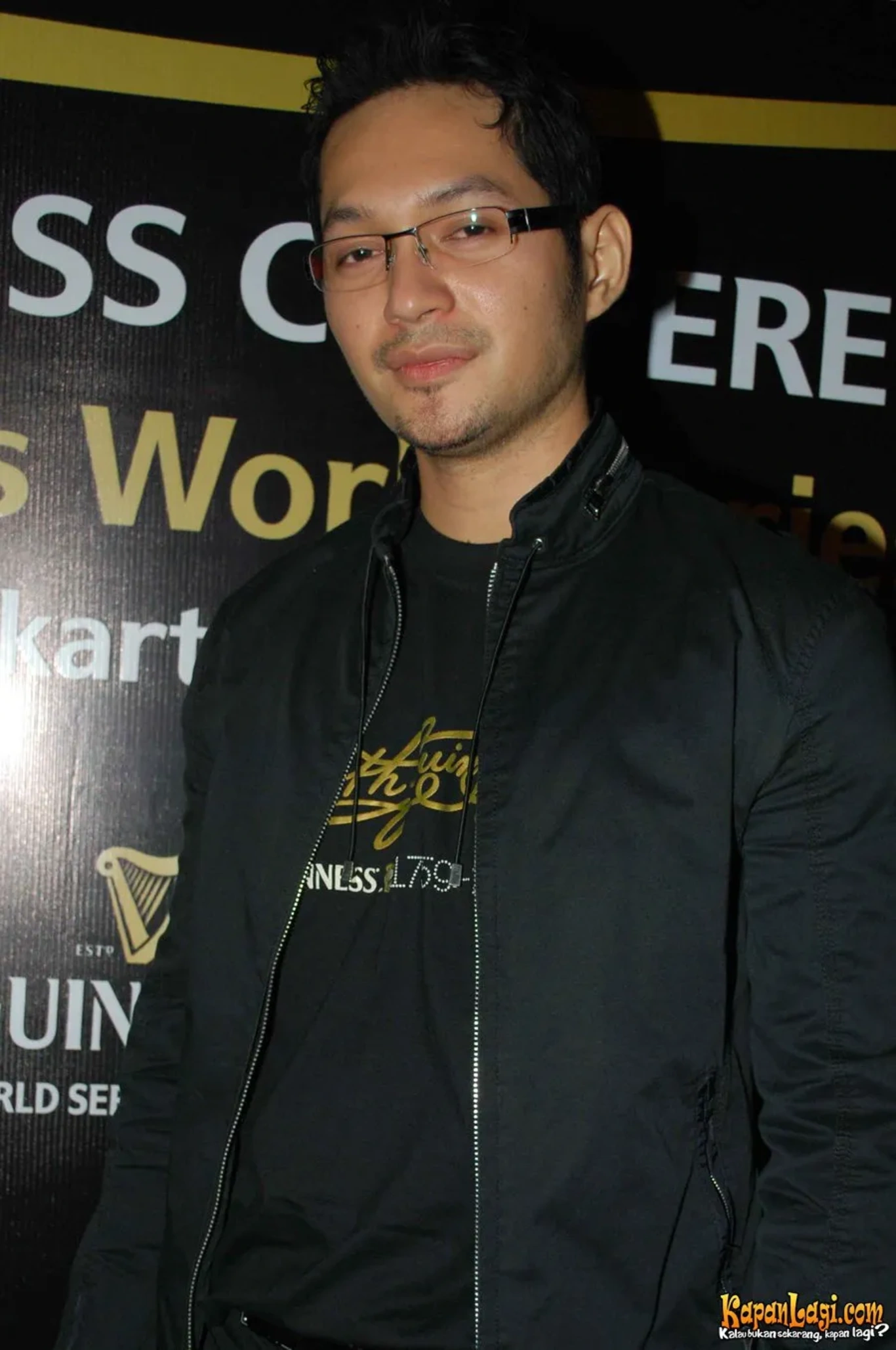 Jika Anda tidak melihat foto Evan Sanders, kemungkinan karena foto dengan nomor tersebut tidak tersedia di Kapanlagi.com™