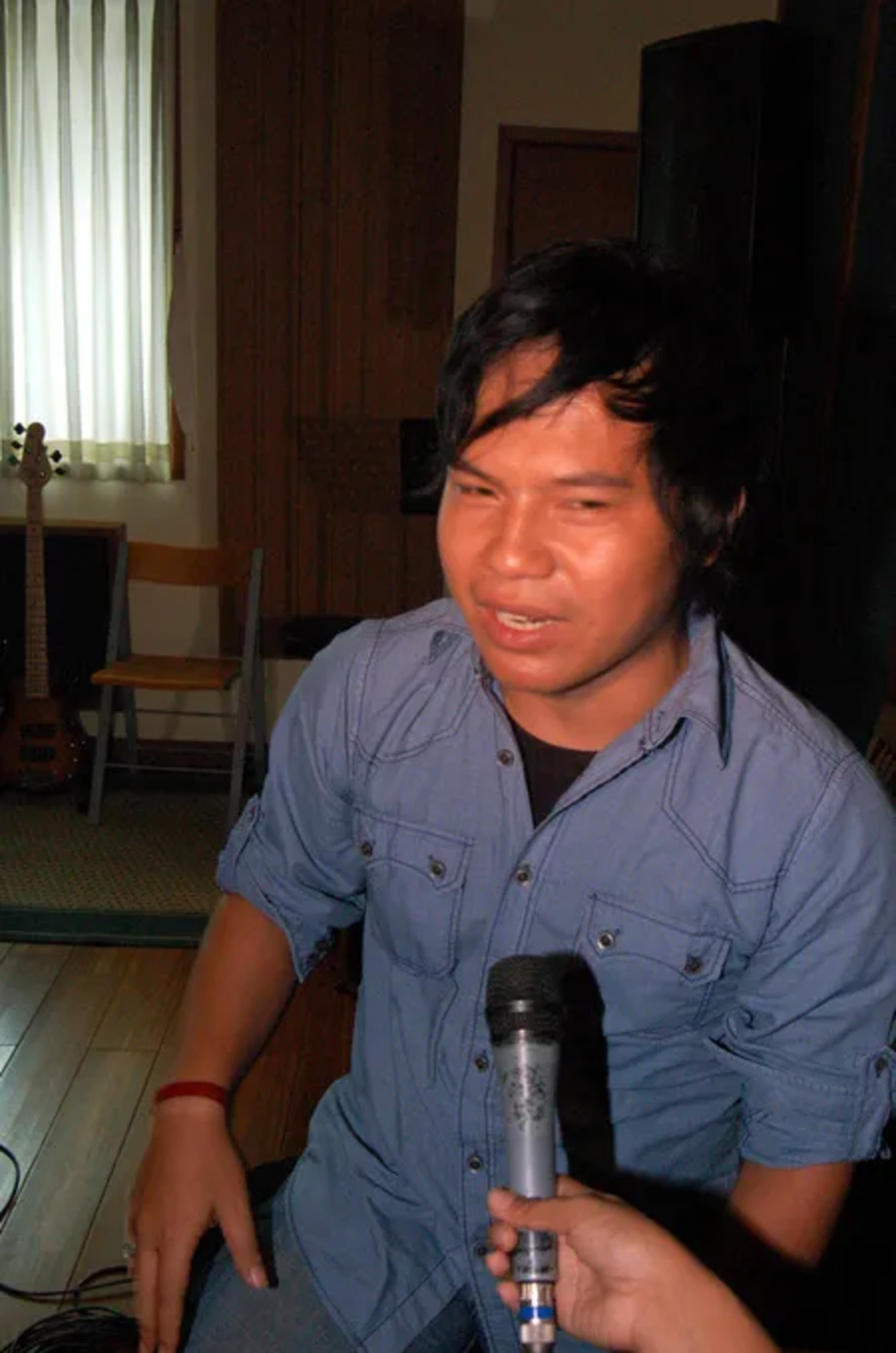 Jika Anda tidak melihat foto Faank Wali Band, kemungkinan karena foto dengan nomor tersebut tidak tersedia di Kapanlagi.com™