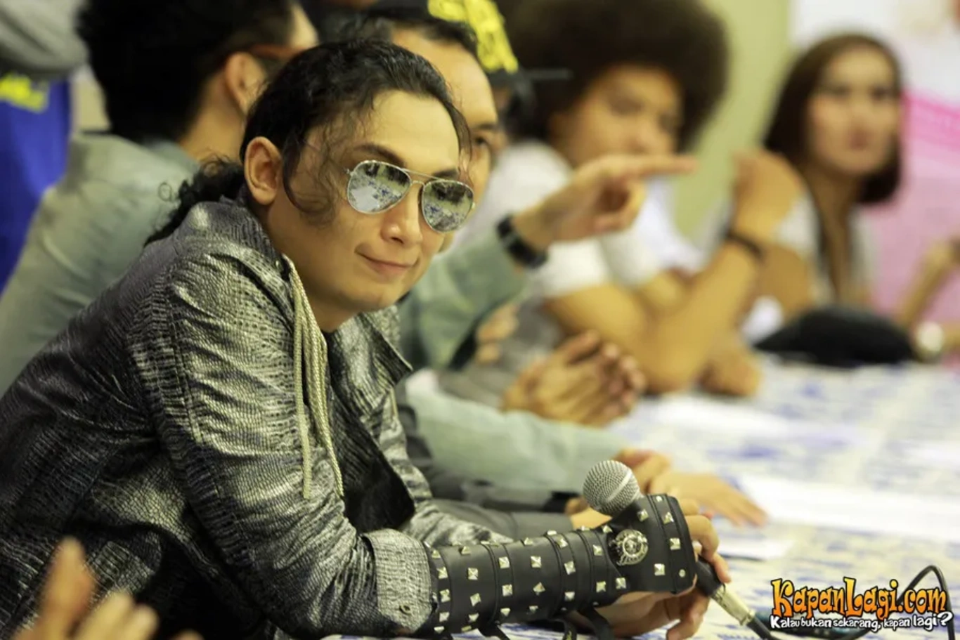 Jika Anda tidak melihat foto Fadly Jackson, kemungkinan karena foto dengan nomor tersebut tidak tersedia di Kapanlagi.com™
