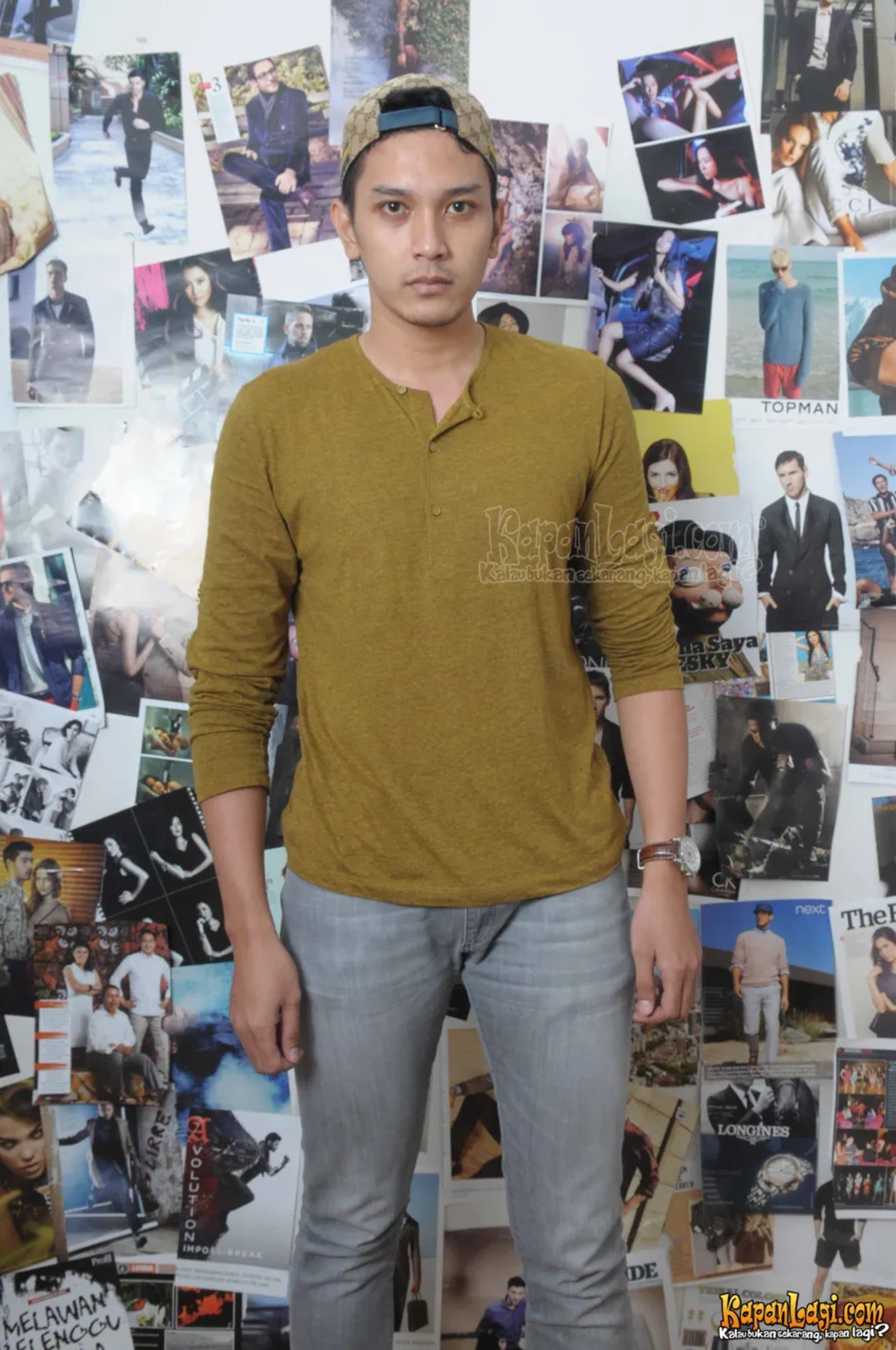 Jika Anda tidak melihat foto Fajar, kemungkinan karena foto dengan nomor tersebut tidak tersedia di Kapanlagi.com™