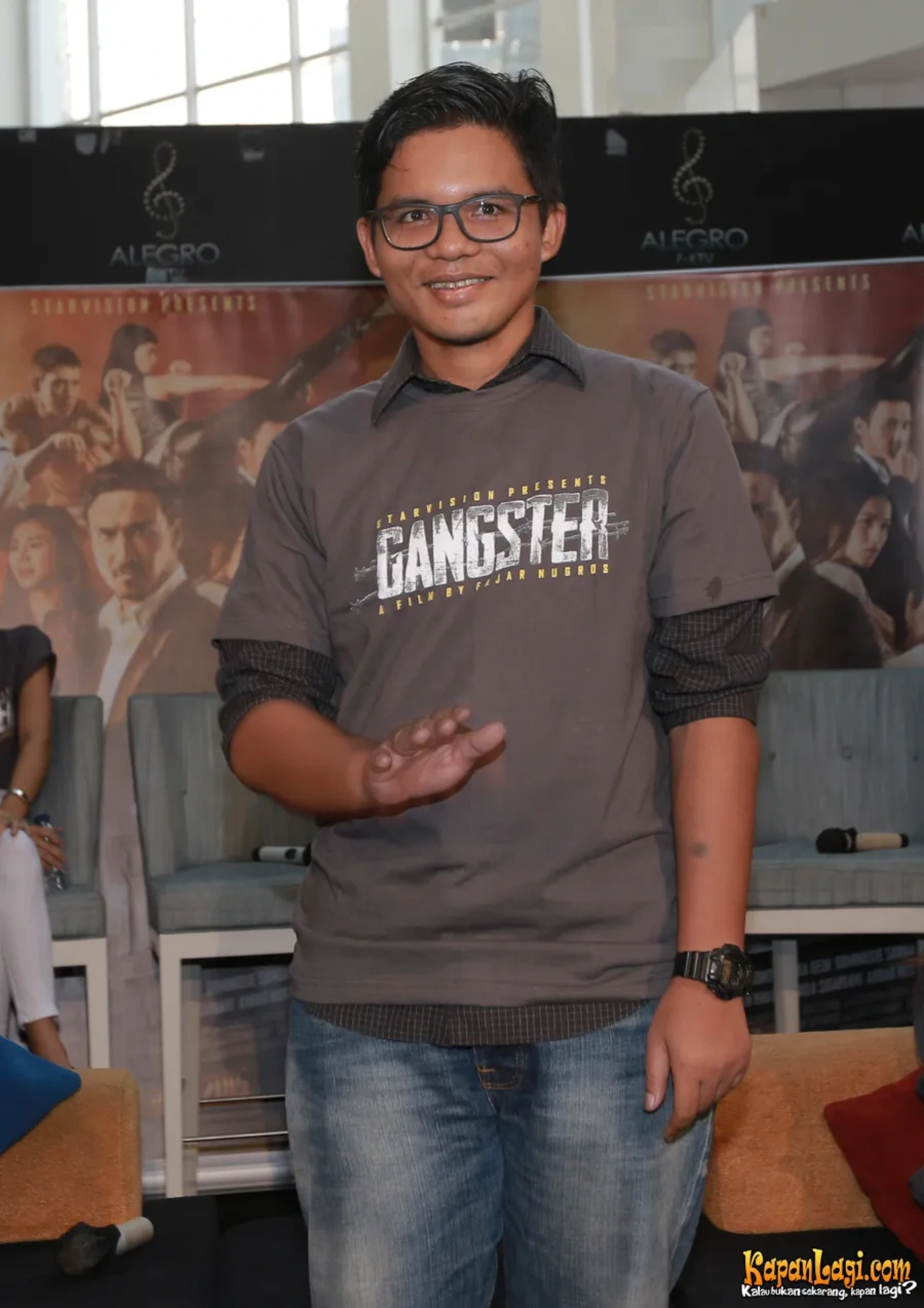 Jika Anda tidak melihat foto Fajar Nugros, kemungkinan karena foto dengan nomor tersebut tidak tersedia di Kapanlagi.com™