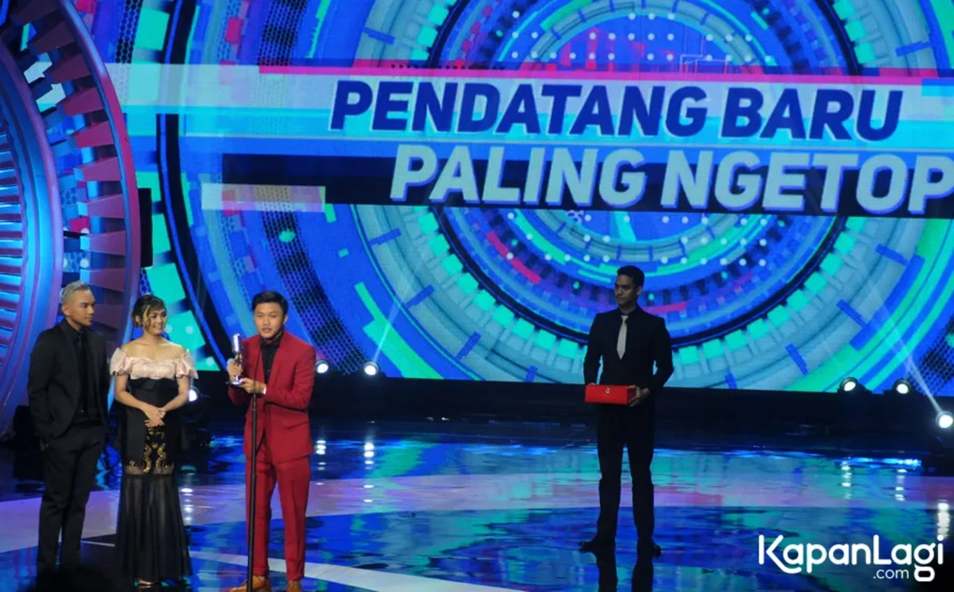 Jika Anda tidak melihat foto Fakhrul Razi, kemungkinan karena foto dengan nomor tersebut tidak tersedia di Kapanlagi.com™