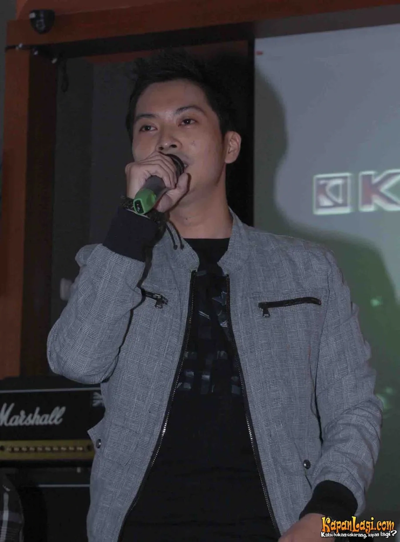 Jika Anda tidak melihat foto Fandy Santoso, kemungkinan karena foto dengan nomor tersebut tidak tersedia di Kapanlagi.com™