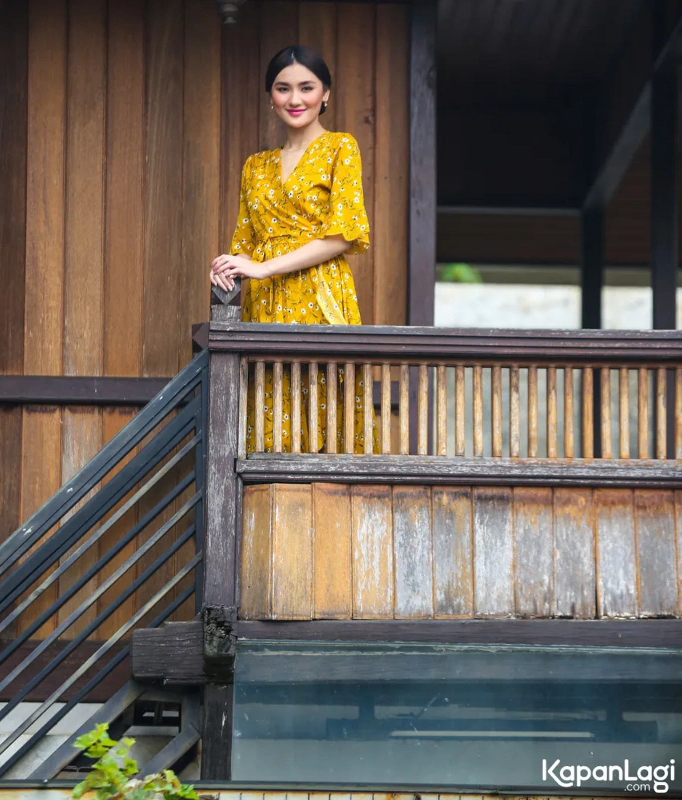 Jika Anda tidak melihat foto Fannita Posumah, kemungkinan karena foto dengan nomor tersebut tidak tersedia di Kapanlagi.com™
